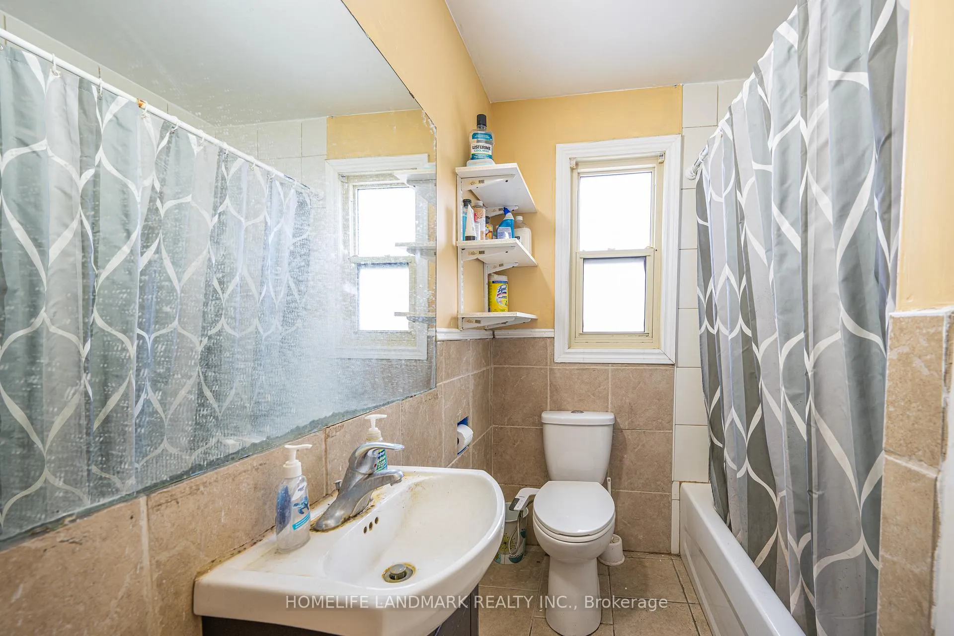 Photo 12 of 151 University Avenue E, Waterloo — HOMEH