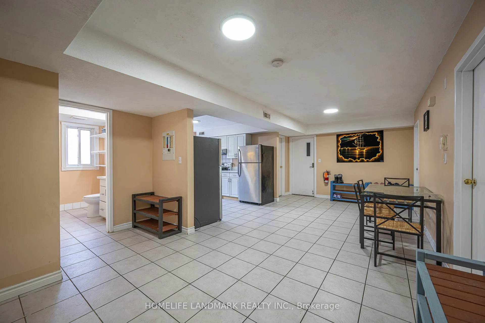 Photo 17 of 151 University Avenue E, Waterloo — HOMEH