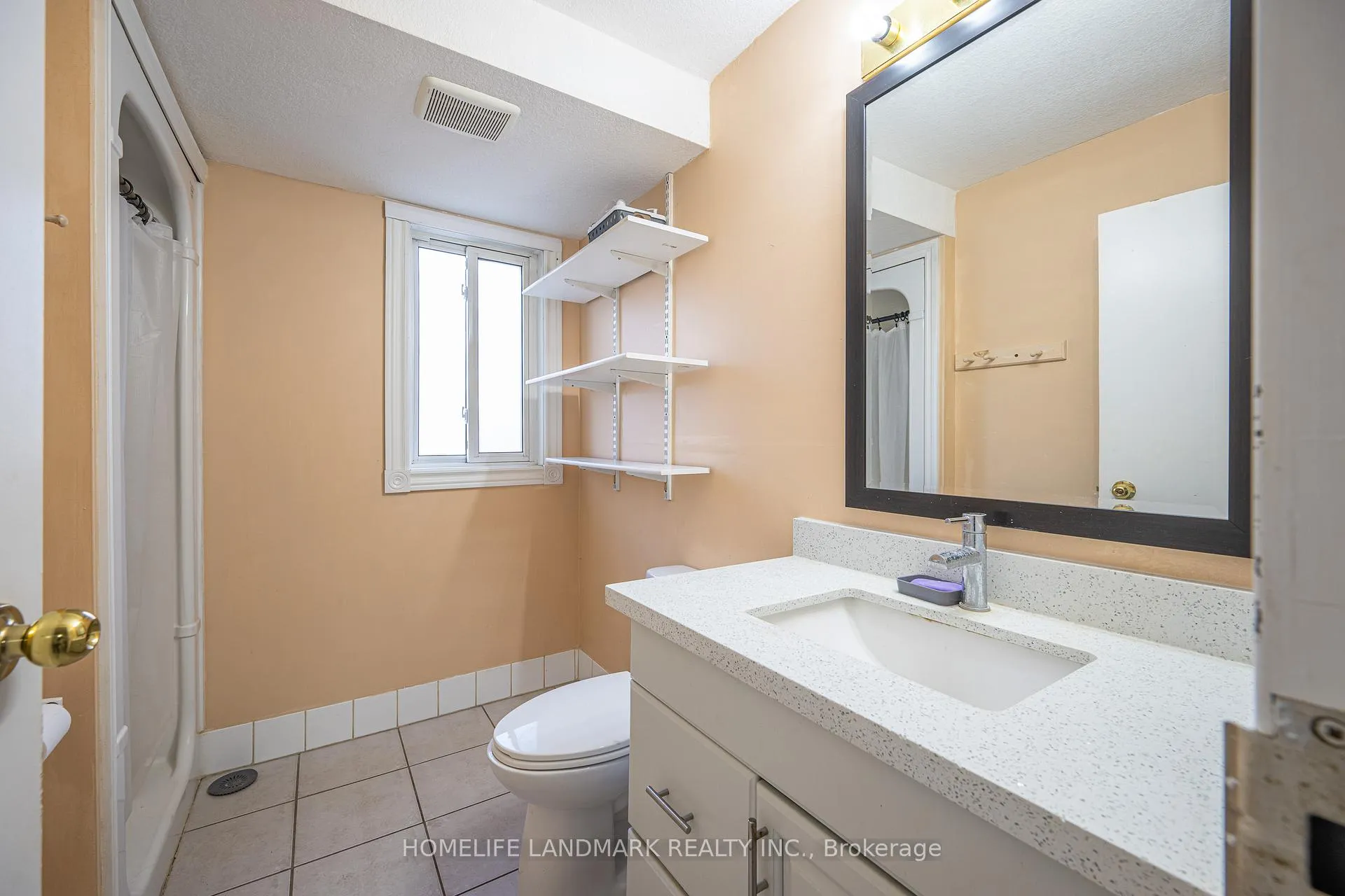 Photo 18 of 151 University Avenue E, Waterloo — HOMEH