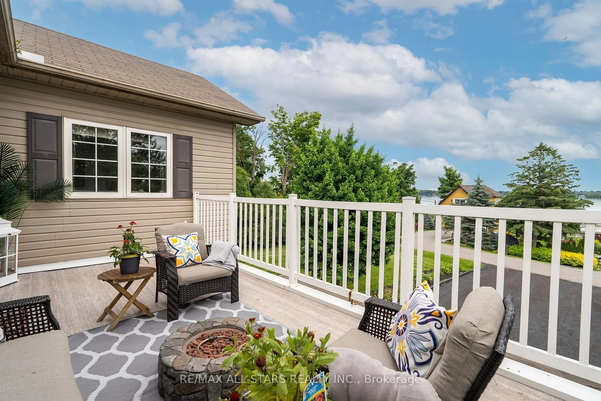 Photo 19 of 2 Honeys Beach Road, Scugog, Port Perry — HOMEH