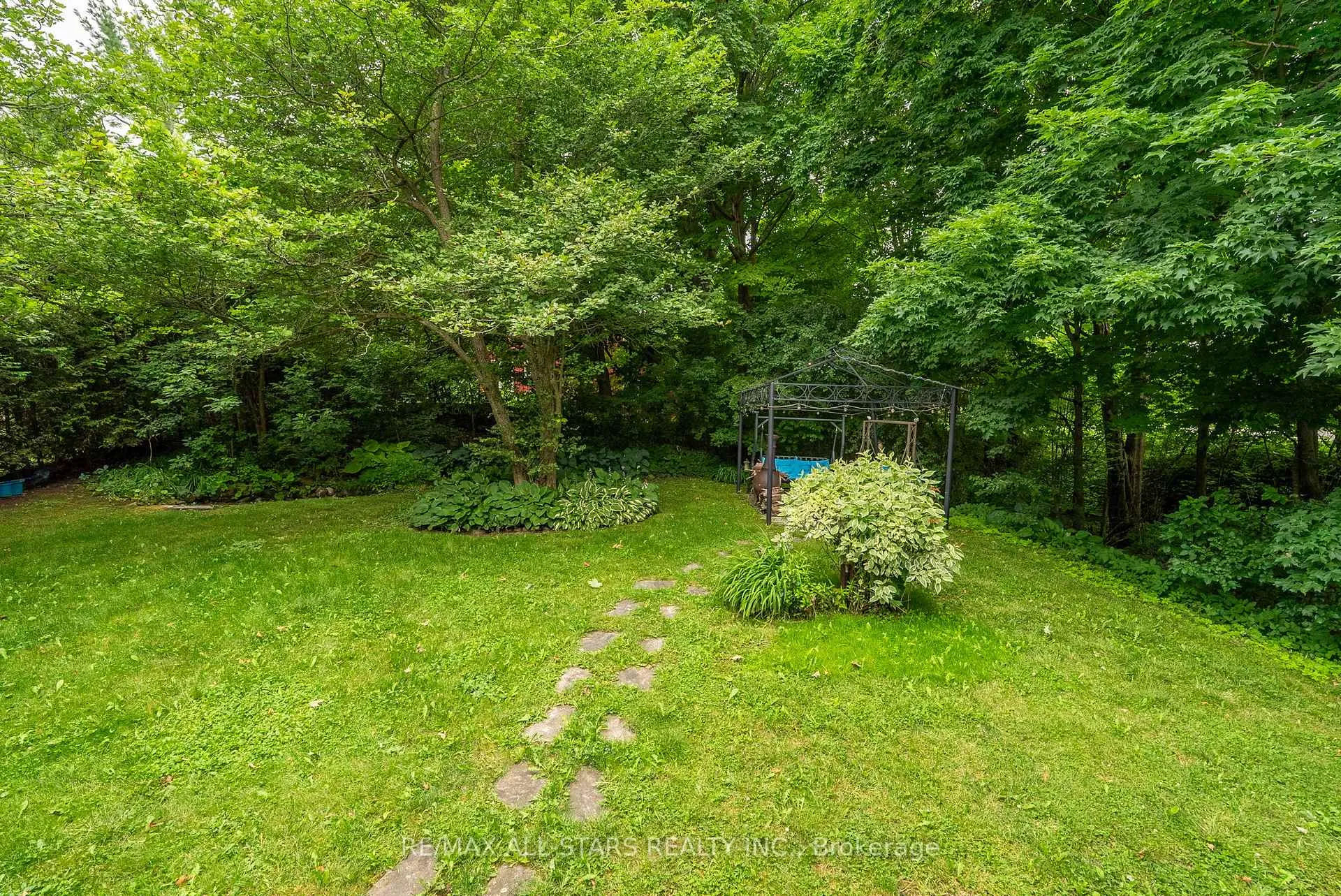 Photo 38 of 2 Honeys Beach Road, Scugog, Port Perry — HOMEH