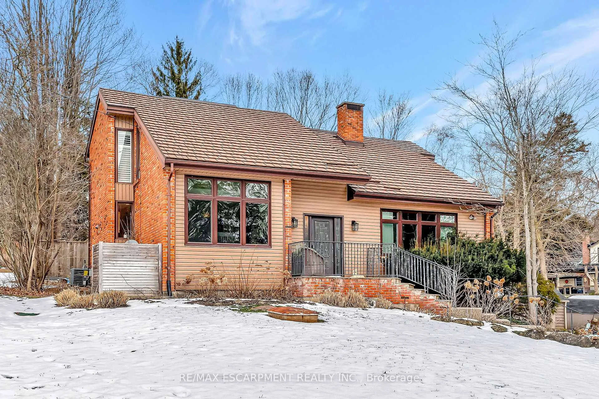 Photo 2 of 101 Hillcrest Avenue, Hamilton, Greensville — HOMEH