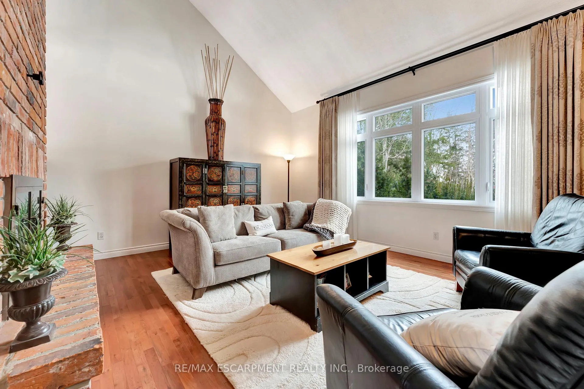 Photo 7 of 101 Hillcrest Avenue, Hamilton, Greensville — HOMEH