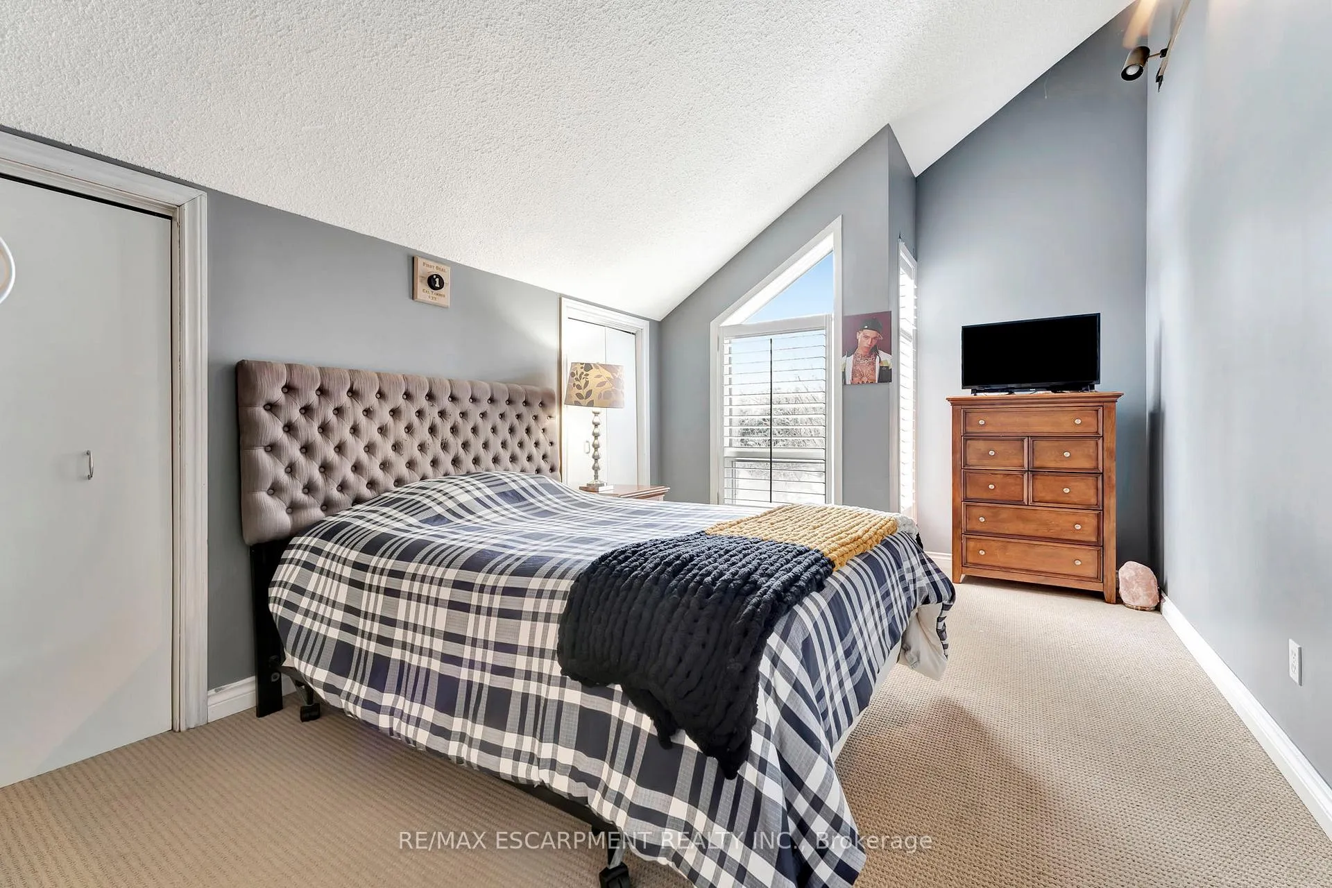 Photo 25 of 101 Hillcrest Avenue, Hamilton, Greensville — HOMEH