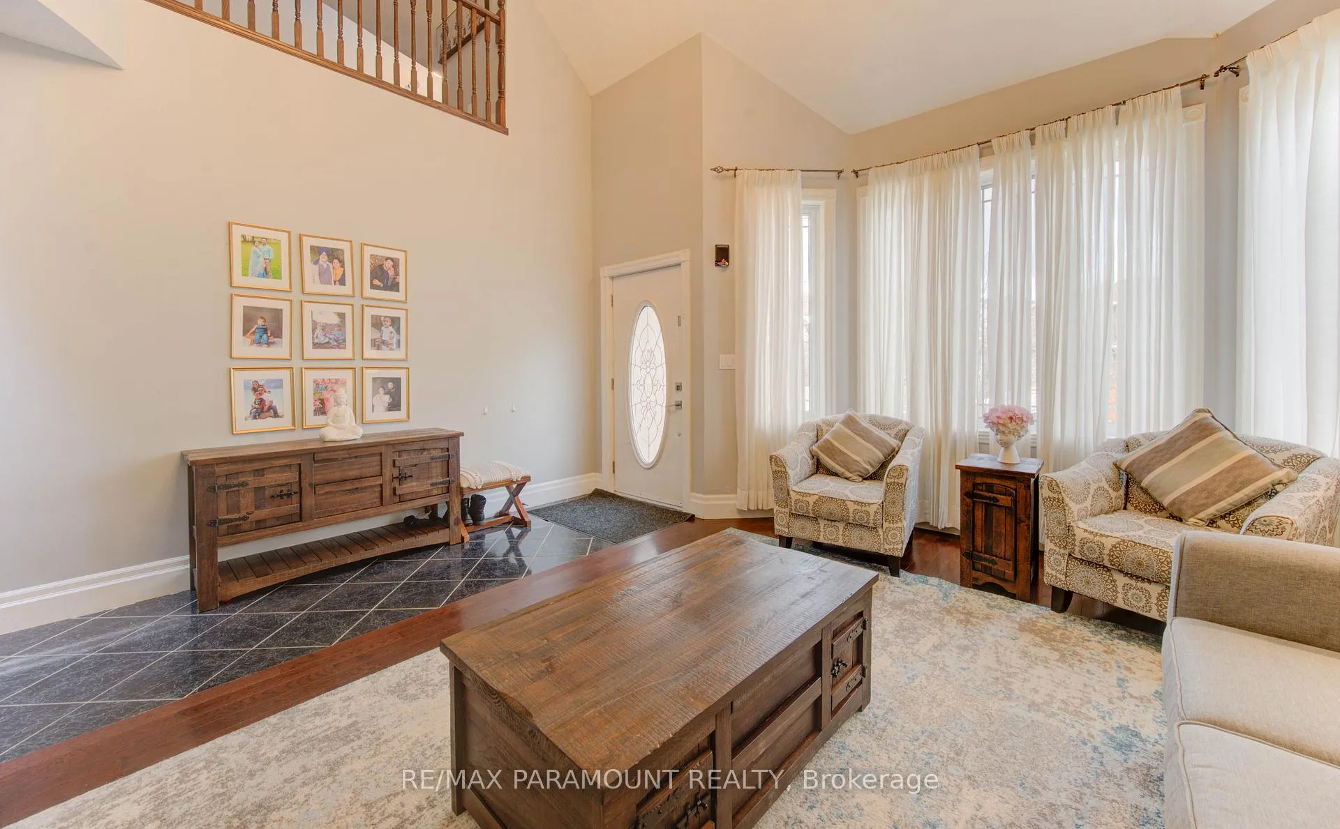 Photo 4 of 7 Mariposa Court, Kitchener, Larentian West — HOMEH