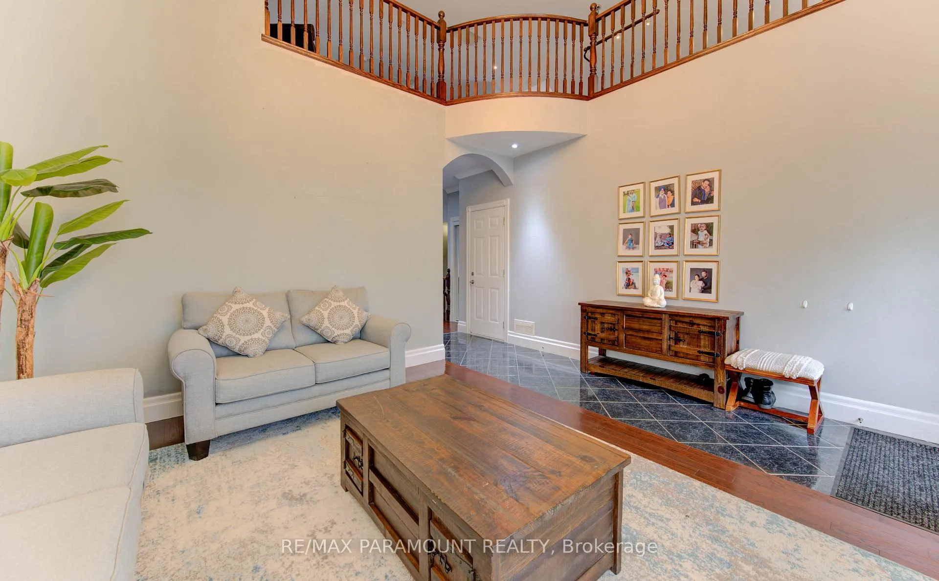 Photo 6 of 7 Mariposa Court, Kitchener, Larentian West — HOMEH