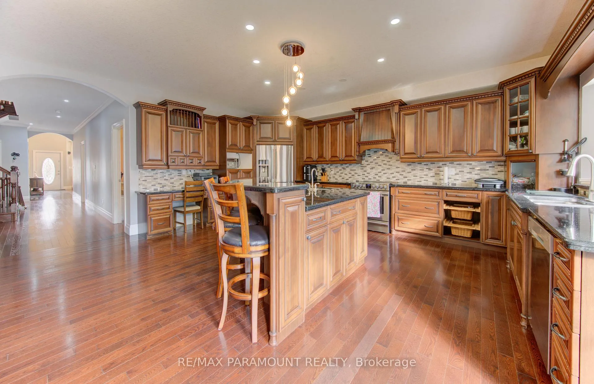 Photo 10 of 7 Mariposa Court, Kitchener, Larentian West — HOMEH