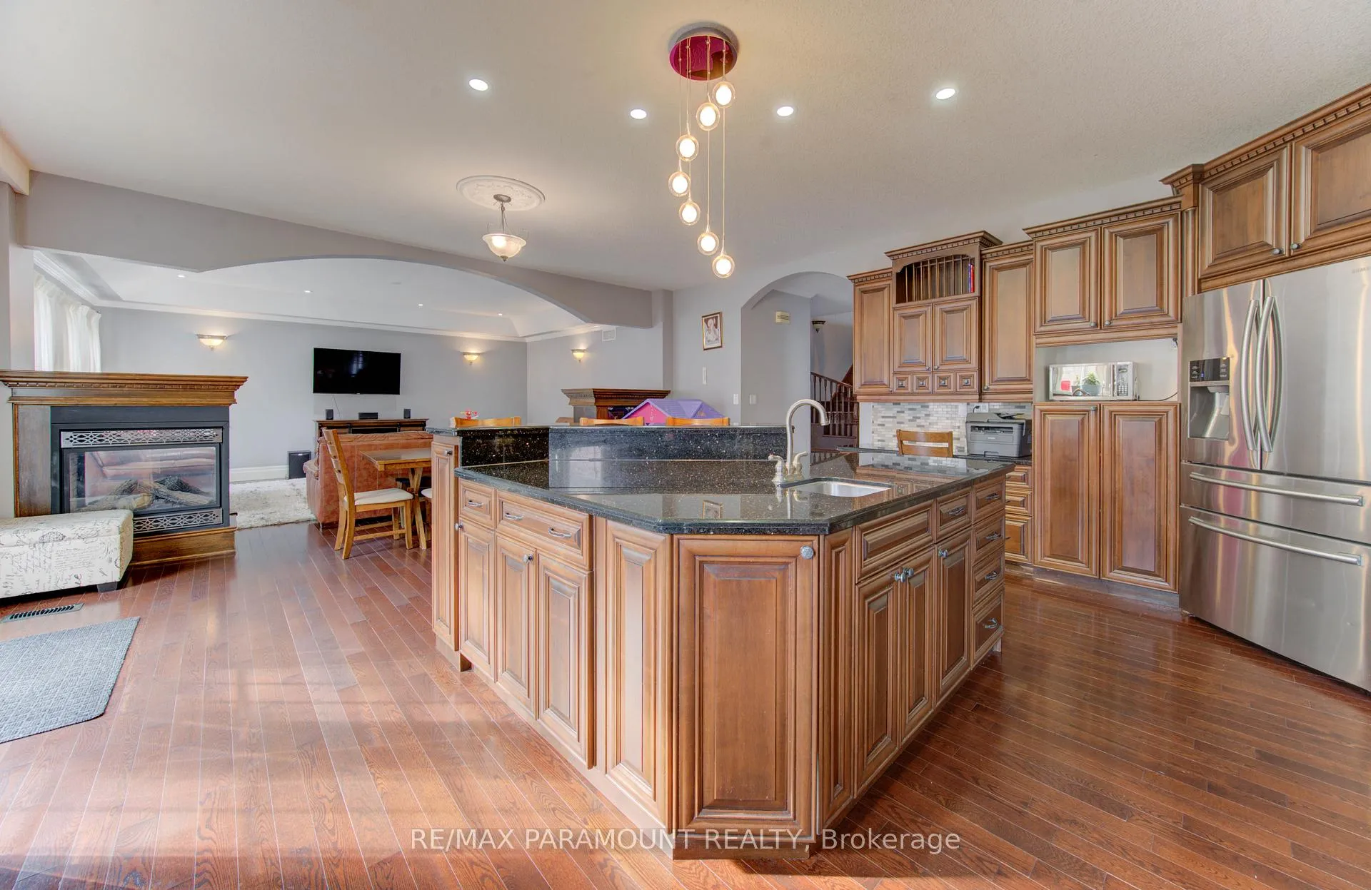 Photo 15 of 7 Mariposa Court, Kitchener, Larentian West — HOMEH