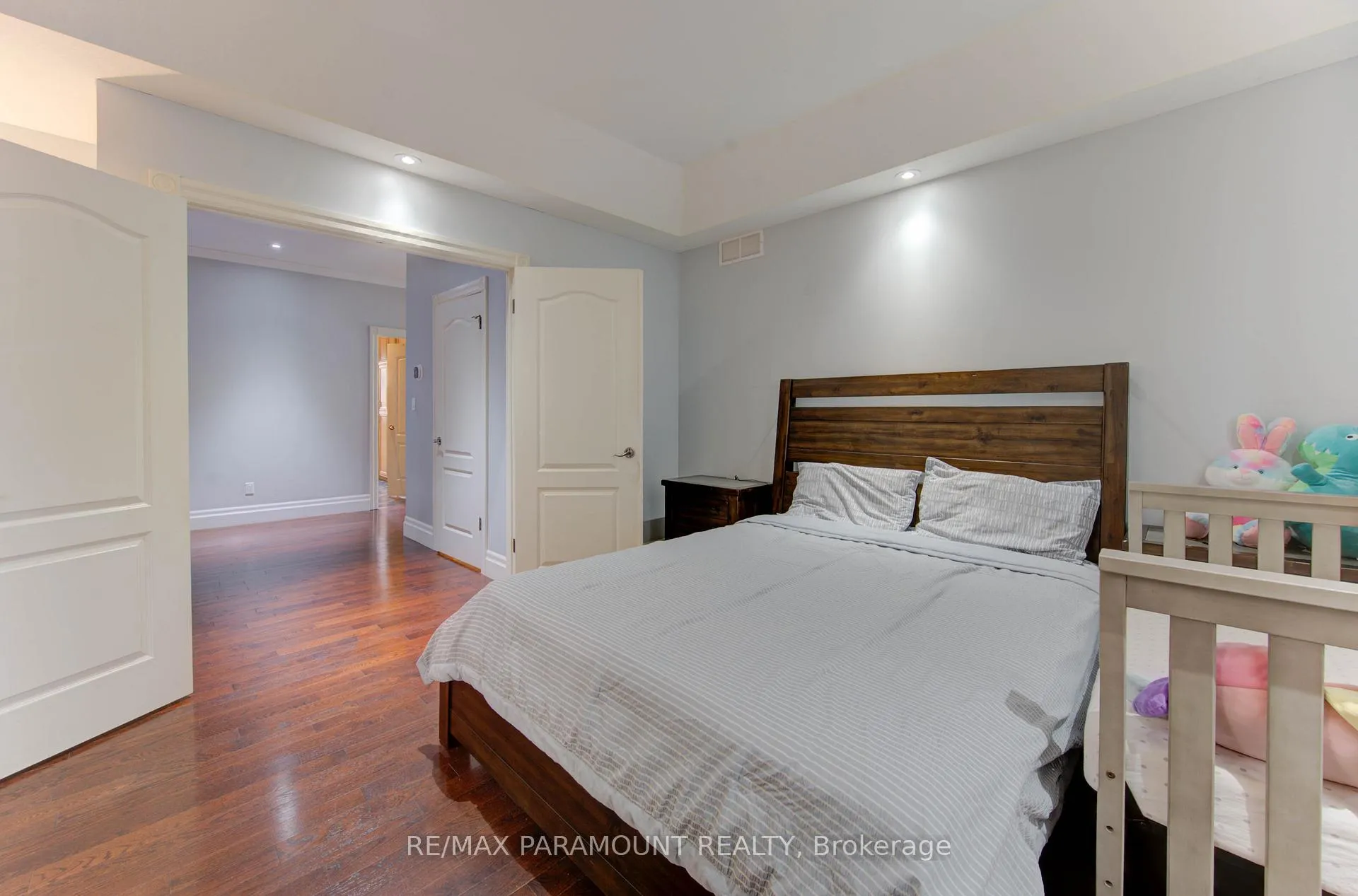 Photo 20 of 7 Mariposa Court, Kitchener, Larentian West — HOMEH