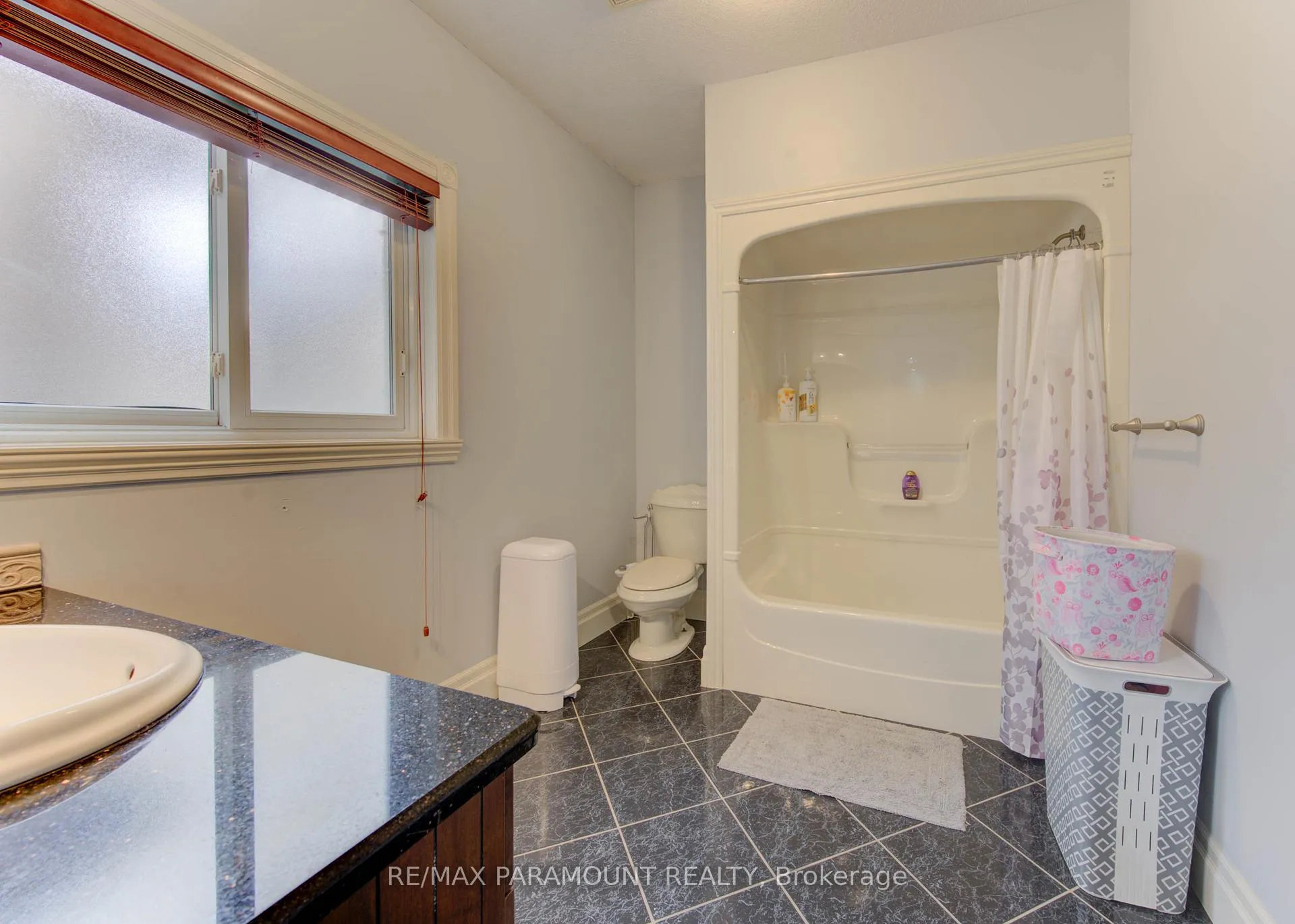 Photo 21 of 7 Mariposa Court, Kitchener, Larentian West — HOMEH