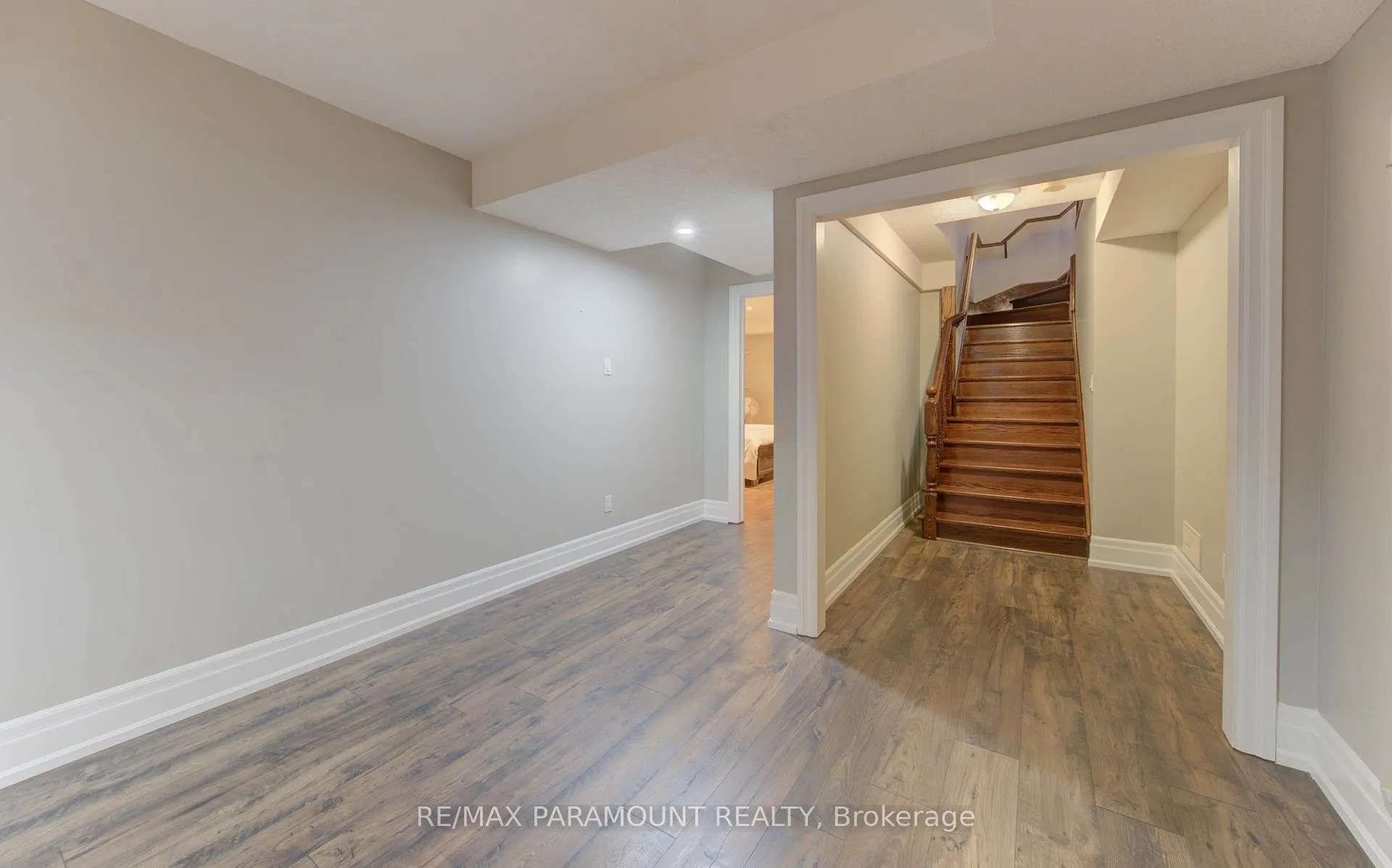 Photo 37 of 7 Mariposa Court, Kitchener, Larentian West — HOMEH