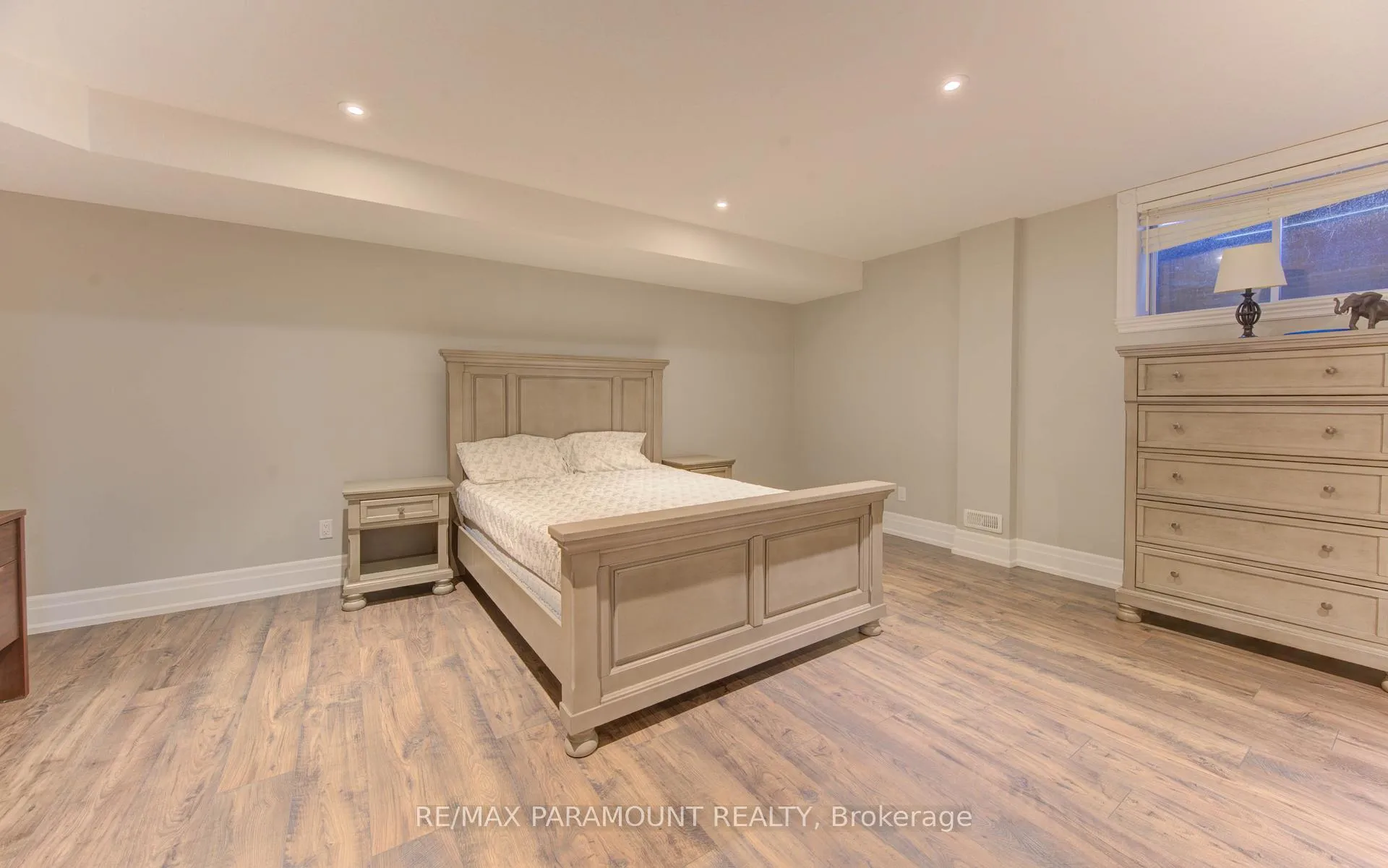 Photo 38 of 7 Mariposa Court, Kitchener, Larentian West — HOMEH