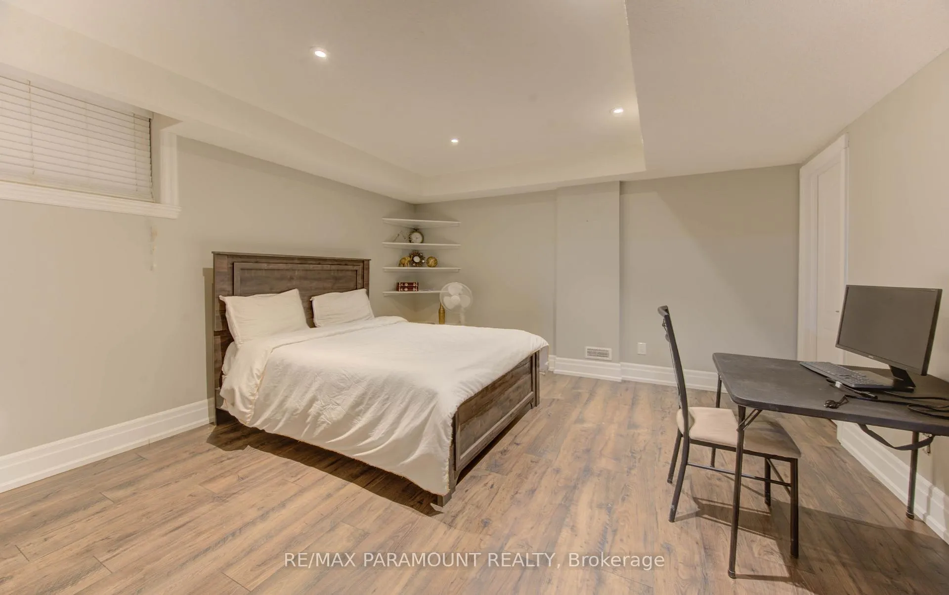 Photo 39 of 7 Mariposa Court, Kitchener, Larentian West — HOMEH