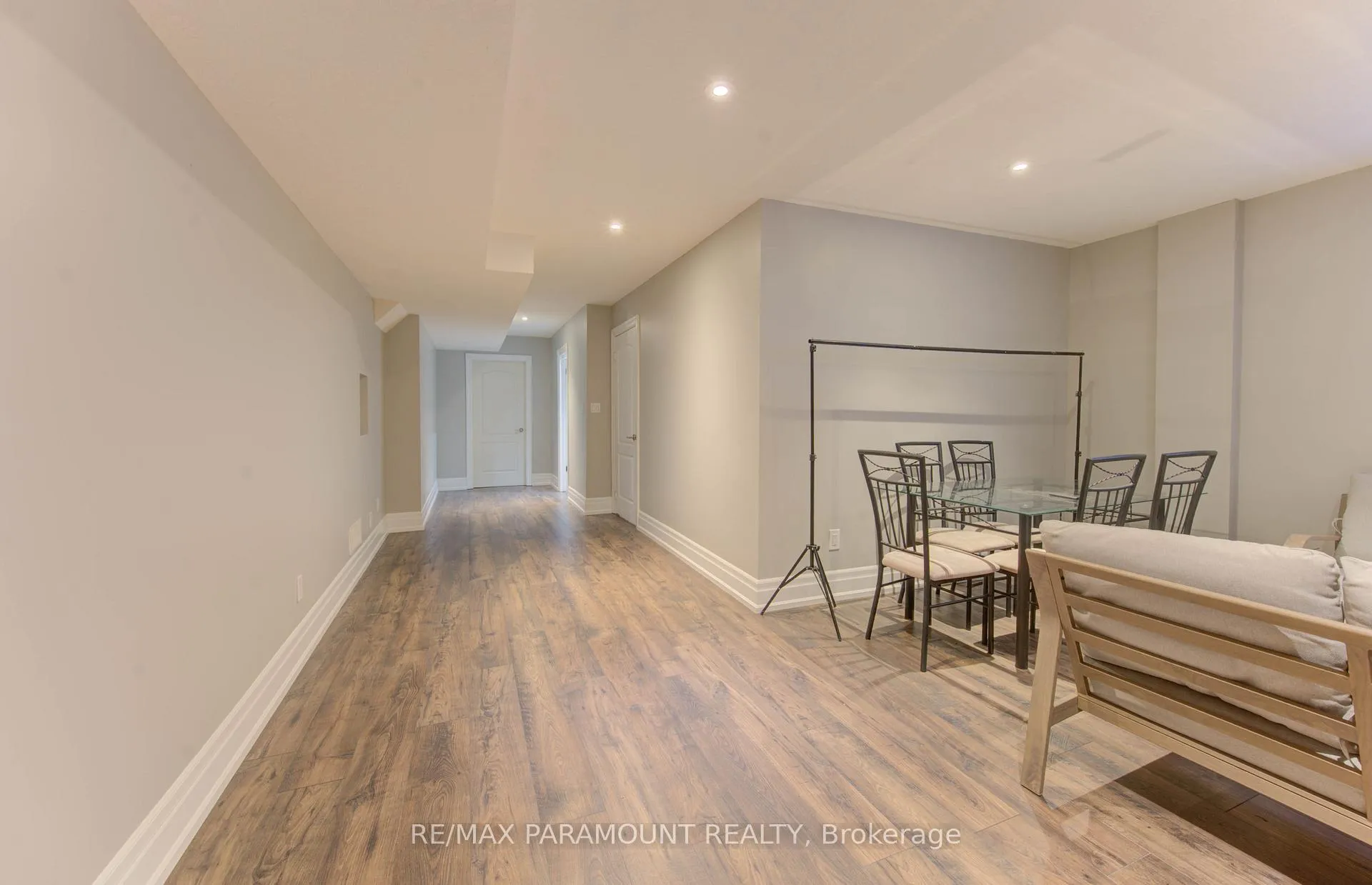 Photo 43 of 7 Mariposa Court, Kitchener, Larentian West — HOMEH