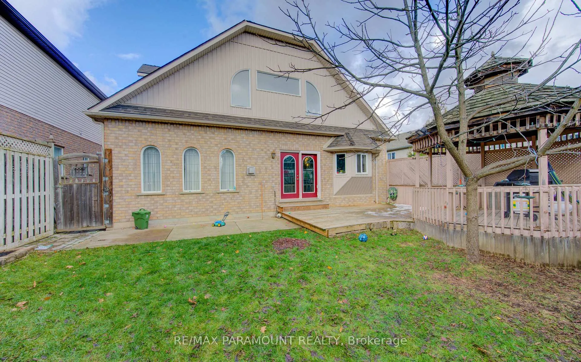 Photo 48 of 7 Mariposa Court, Kitchener, Larentian West — HOMEH