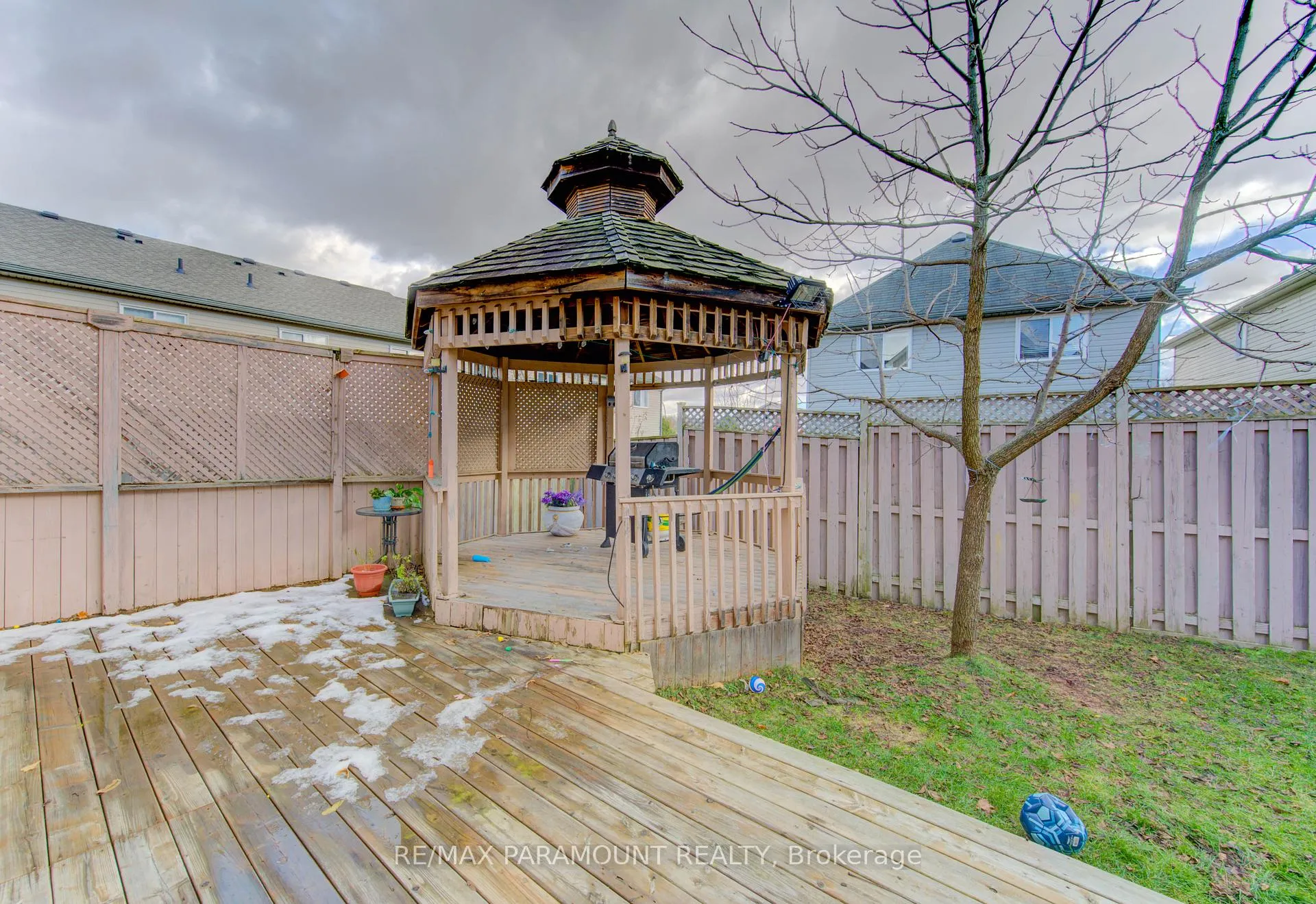 Photo 49 of 7 Mariposa Court, Kitchener, Larentian West — HOMEH