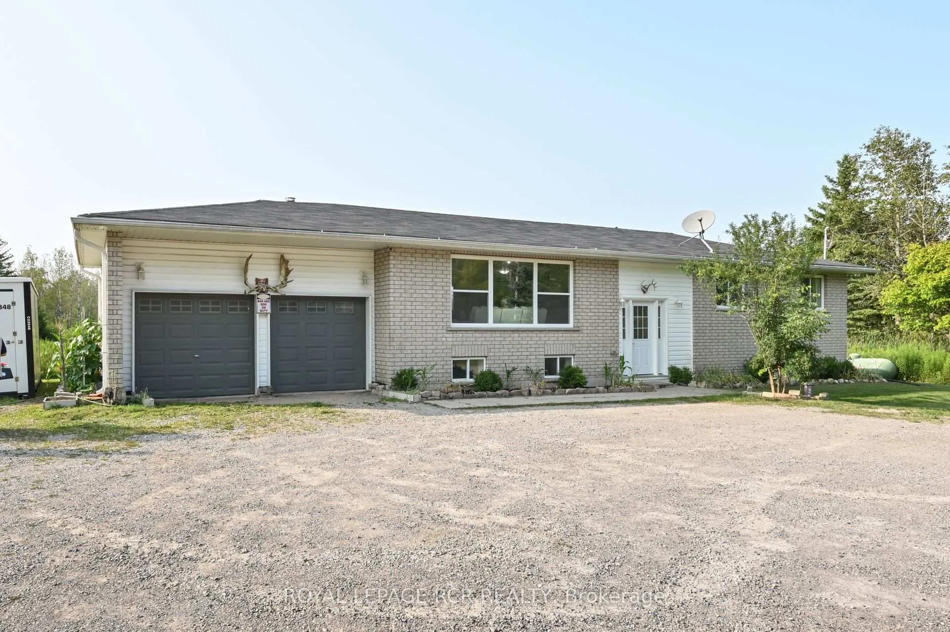 Photo 2 of 6988 County Rd 21, Essa, Rural Essa — HOMEH