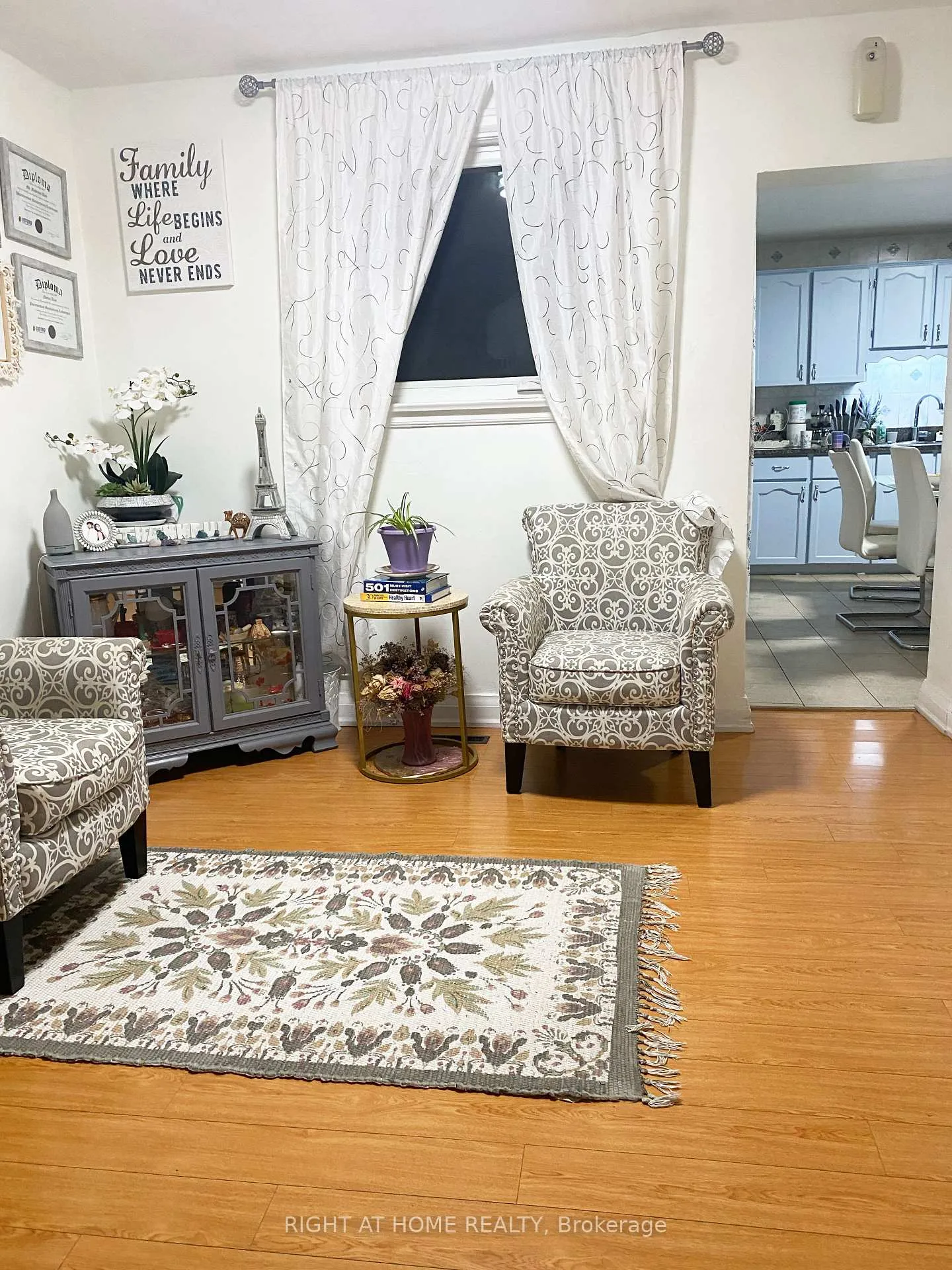 Photo 17 of 42 Yardley Avenue, Toronto, O'Connor-Parkview — HOMEH