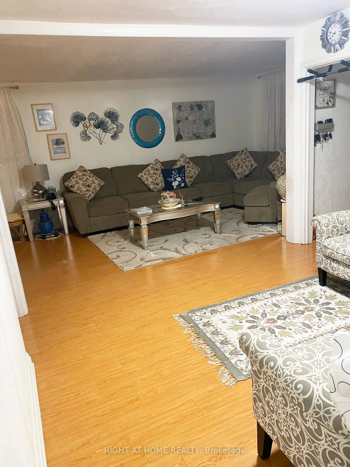 Photo 19 of 42 Yardley Avenue, Toronto, O'Connor-Parkview — HOMEH
