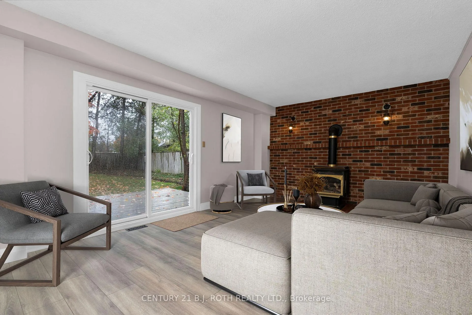 Photo 3 of 4 White Pine Place, Barrie, Codrington — HOMEH