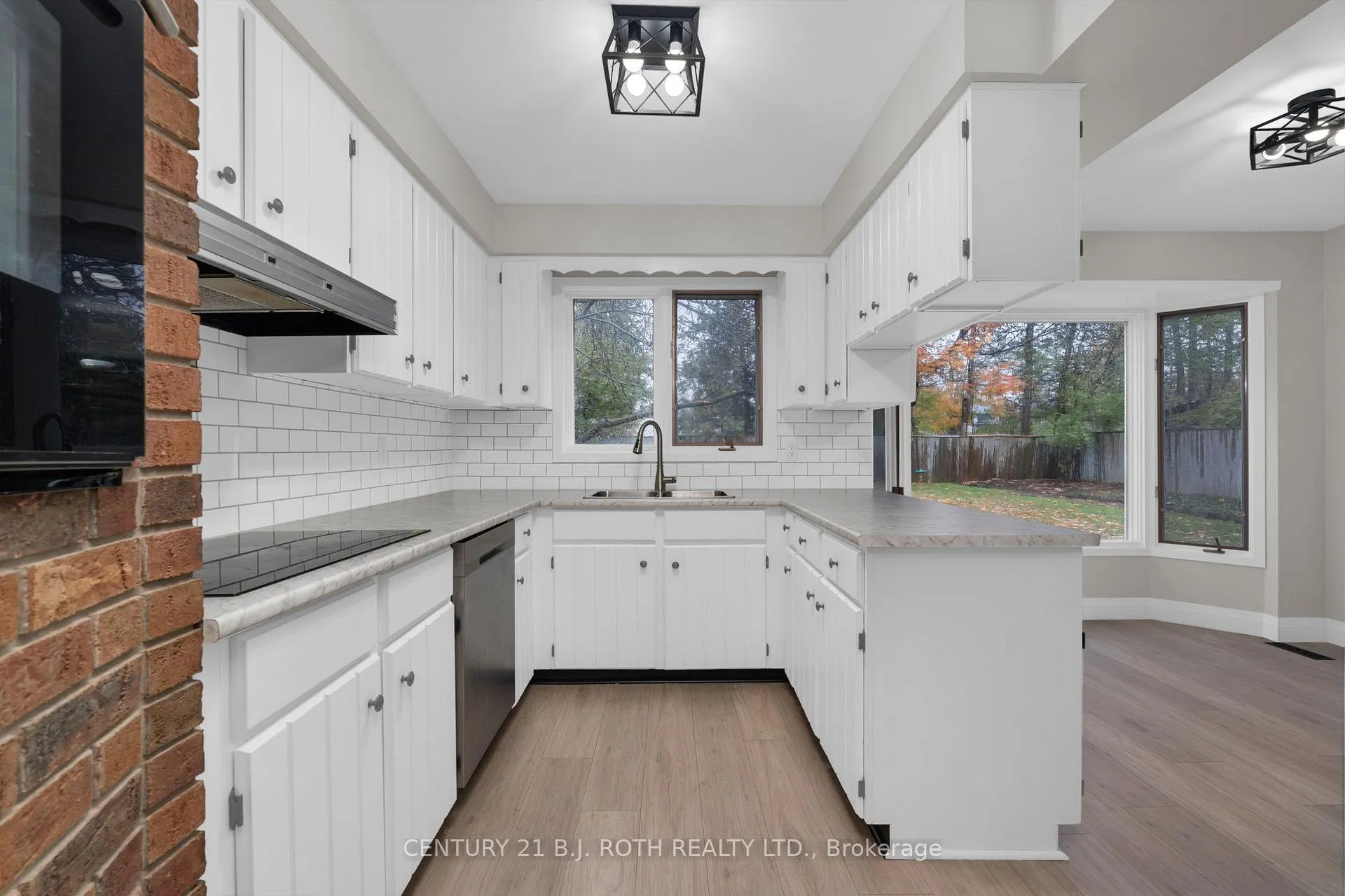 Photo 6 of 4 White Pine Place, Barrie, Codrington — HOMEH