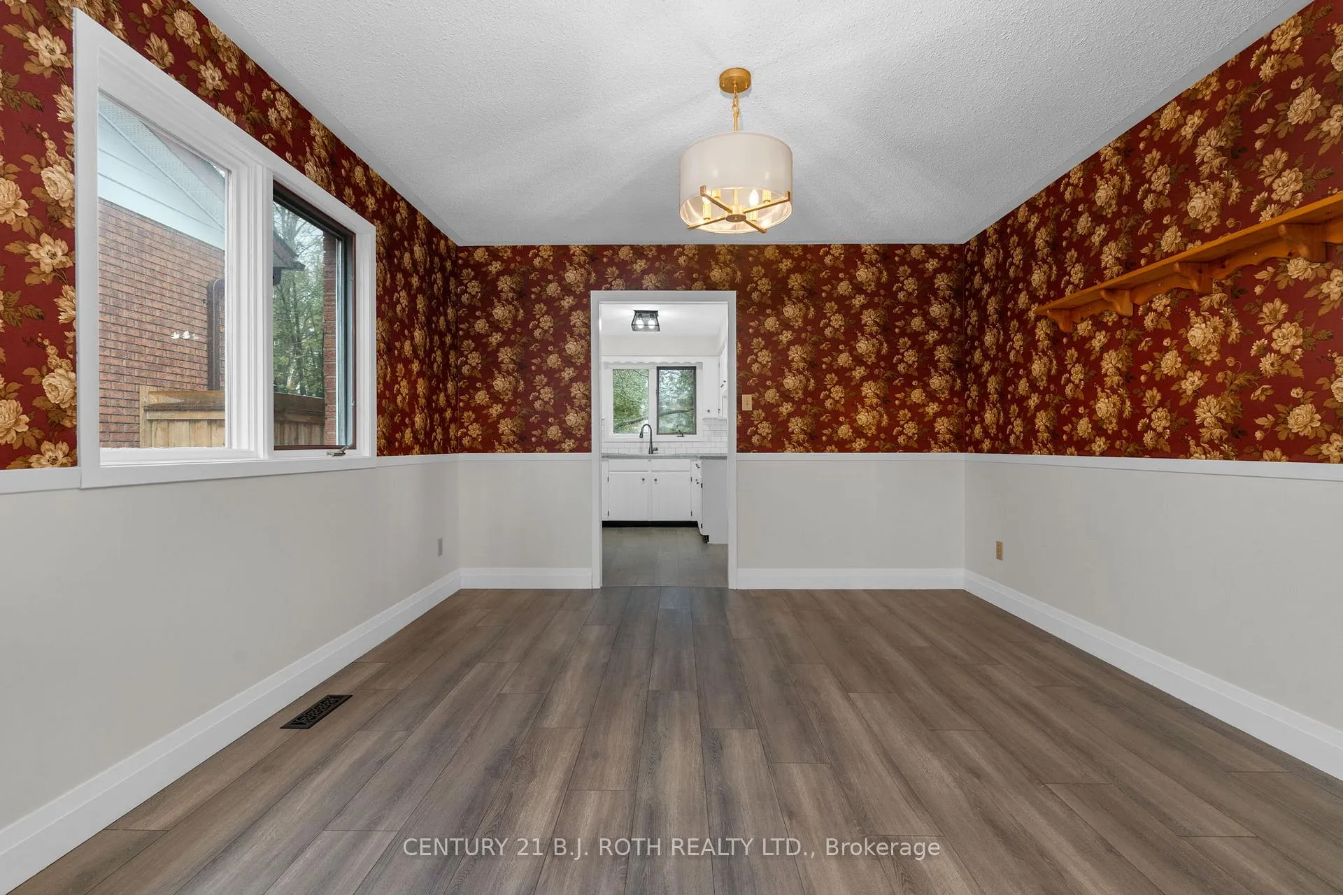 Photo 12 of 4 White Pine Place, Barrie, Codrington — HOMEH