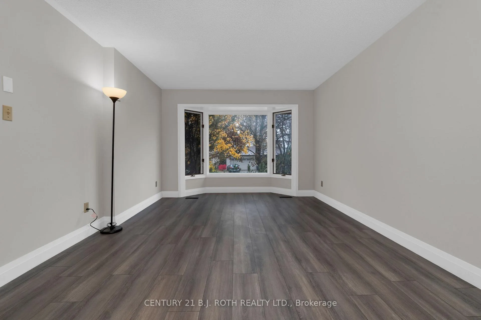Photo 15 of 4 White Pine Place, Barrie, Codrington — HOMEH