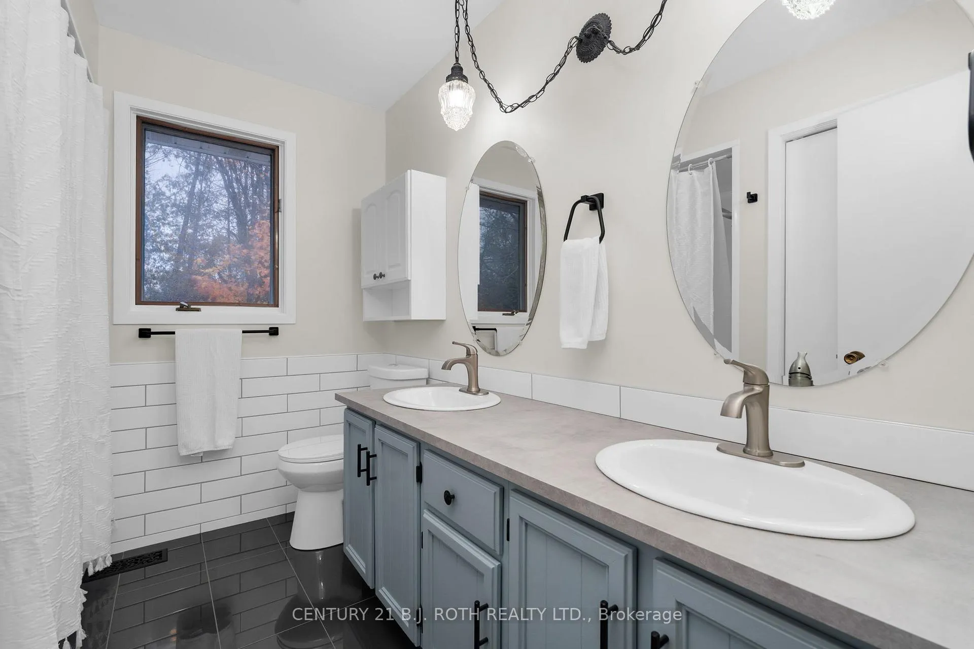 Photo 25 of 4 White Pine Place, Barrie, Codrington — HOMEH