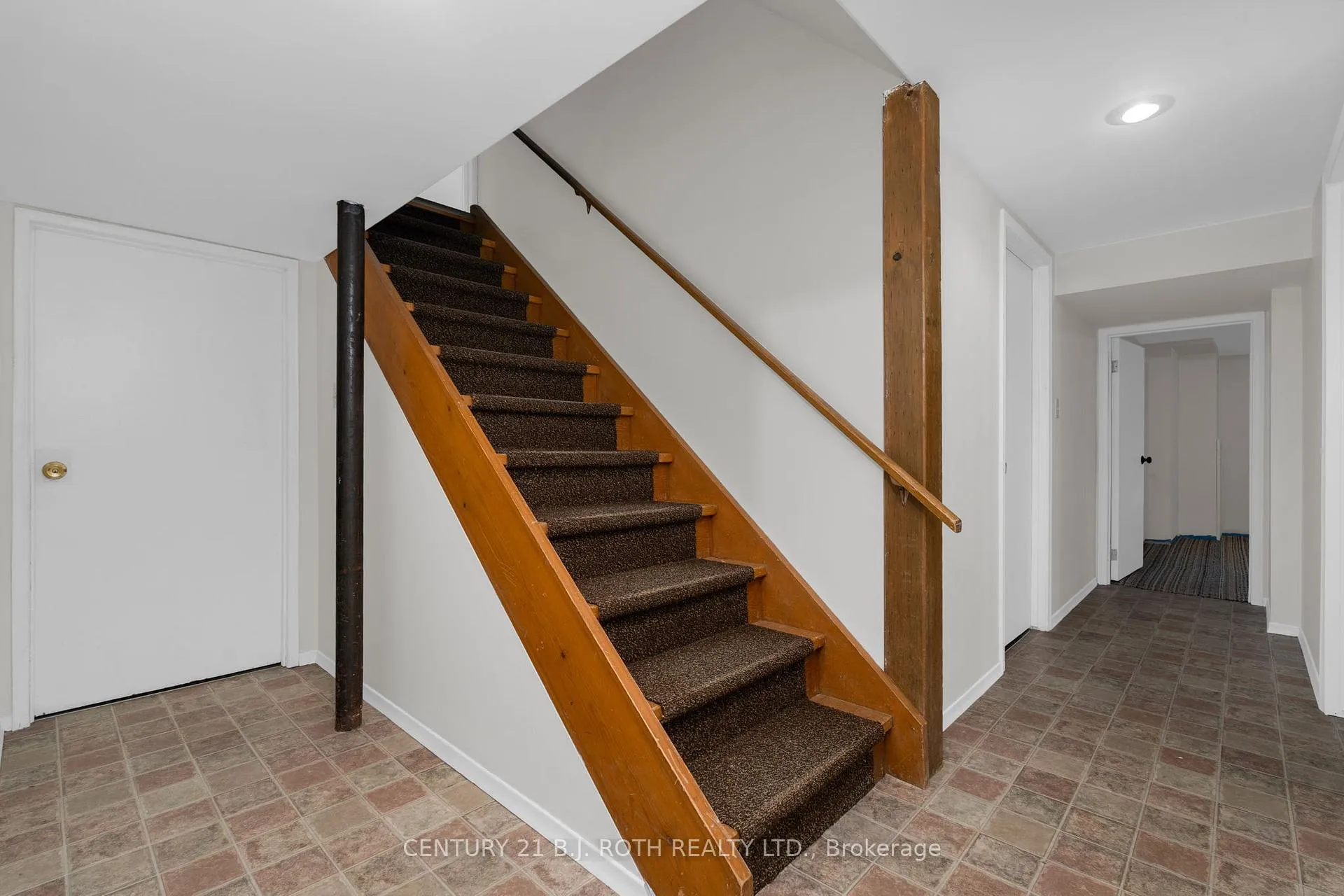 Photo 28 of 4 White Pine Place, Barrie, Codrington — HOMEH