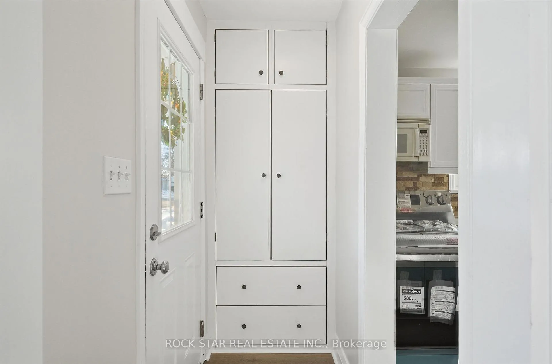 Photo 5 of 86 East 38th Street, Hamilton, Raleigh — HOMEH