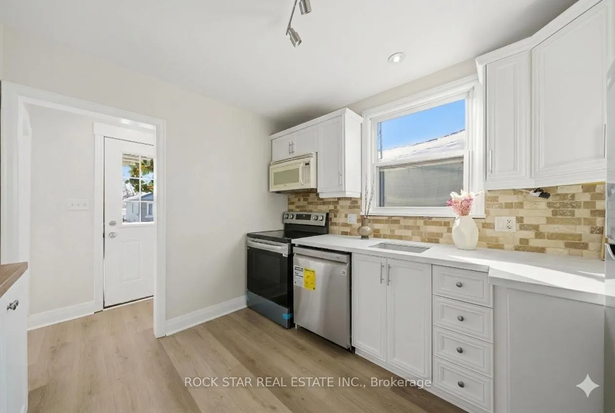 Photo 12 of 86 East 38th Street, Hamilton, Raleigh — HOMEH