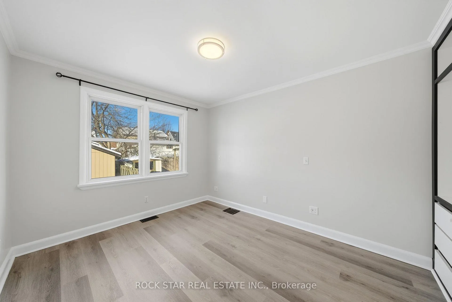 Photo 13 of 86 East 38th Street, Hamilton, Raleigh — HOMEH