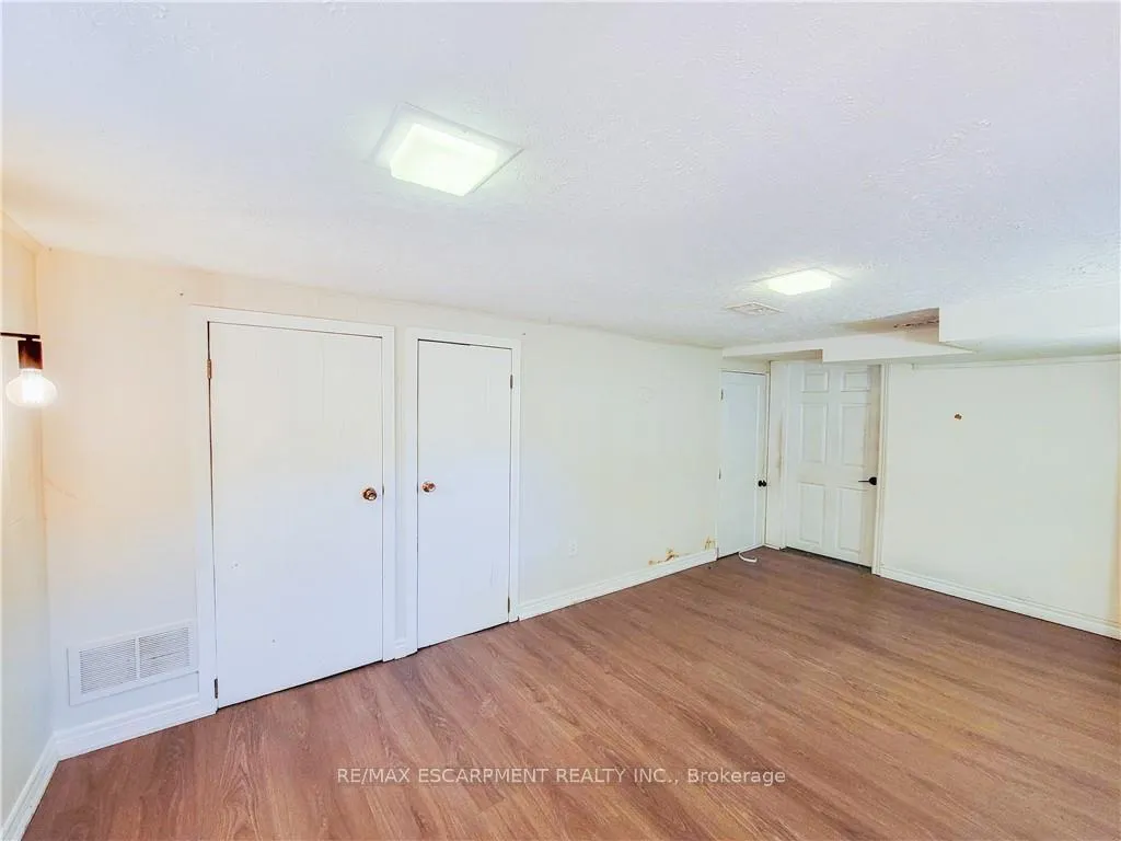Photo 10 of 109 Terrace Drive, Hamilton, Balfour — HOMEH