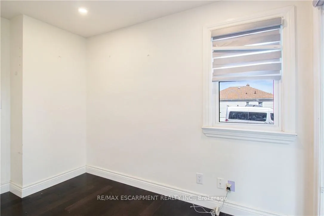 Photo 33 of 109 Terrace Drive, Hamilton, Balfour — HOMEH