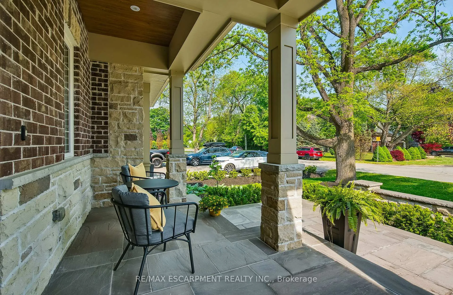 Photo 5 of 50 Lloyminn Avenue, Hamilton, Ancaster — HOMEH