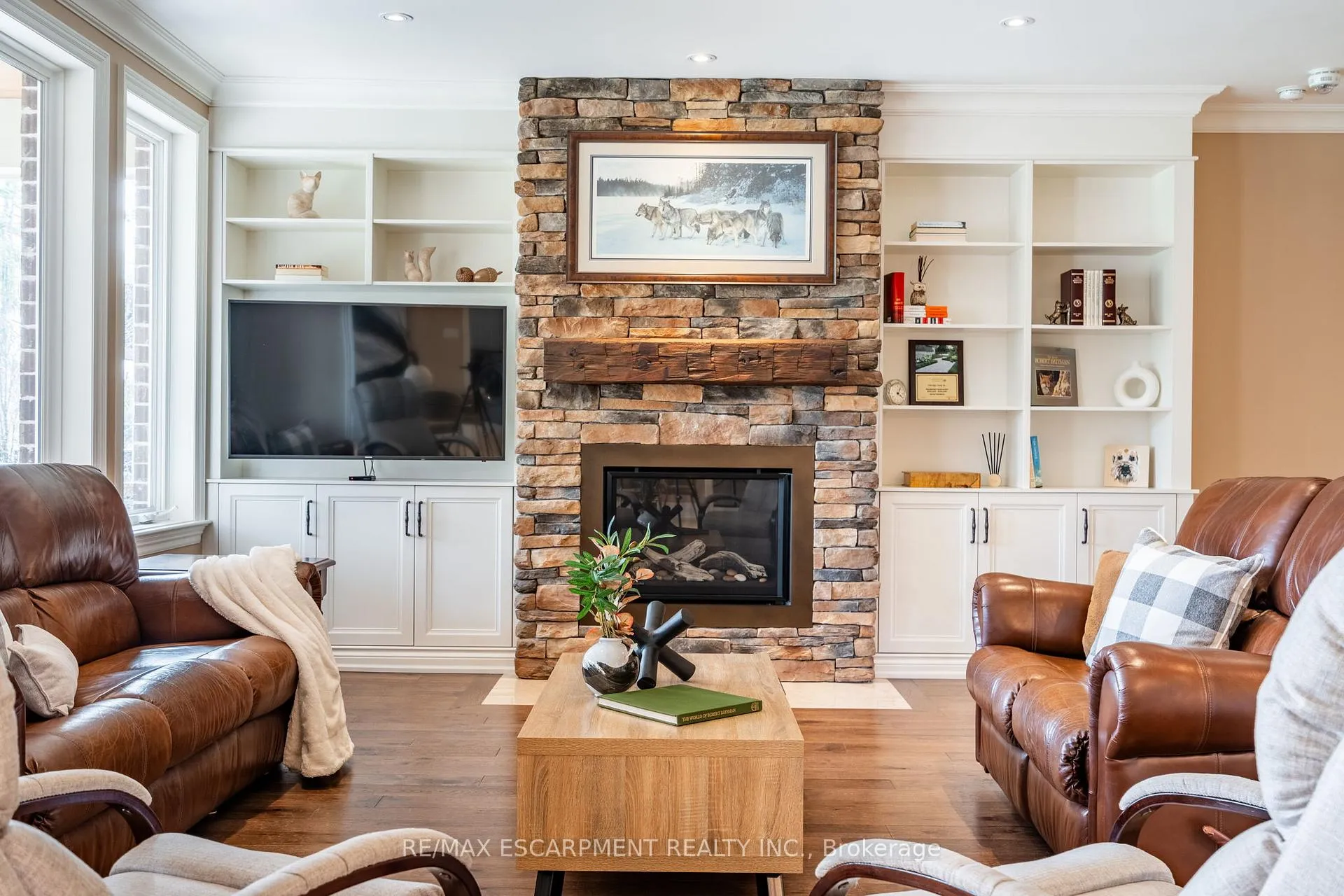 Photo 11 of 50 Lloyminn Avenue, Hamilton, Ancaster — HOMEH