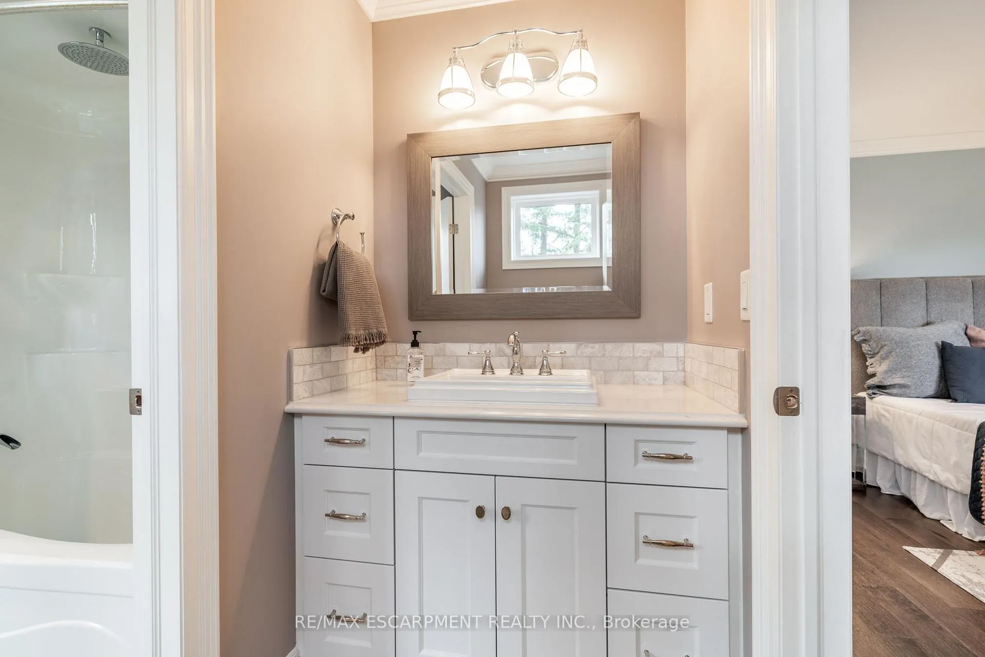 Photo 28 of 50 Lloyminn Avenue, Hamilton, Ancaster — HOMEH