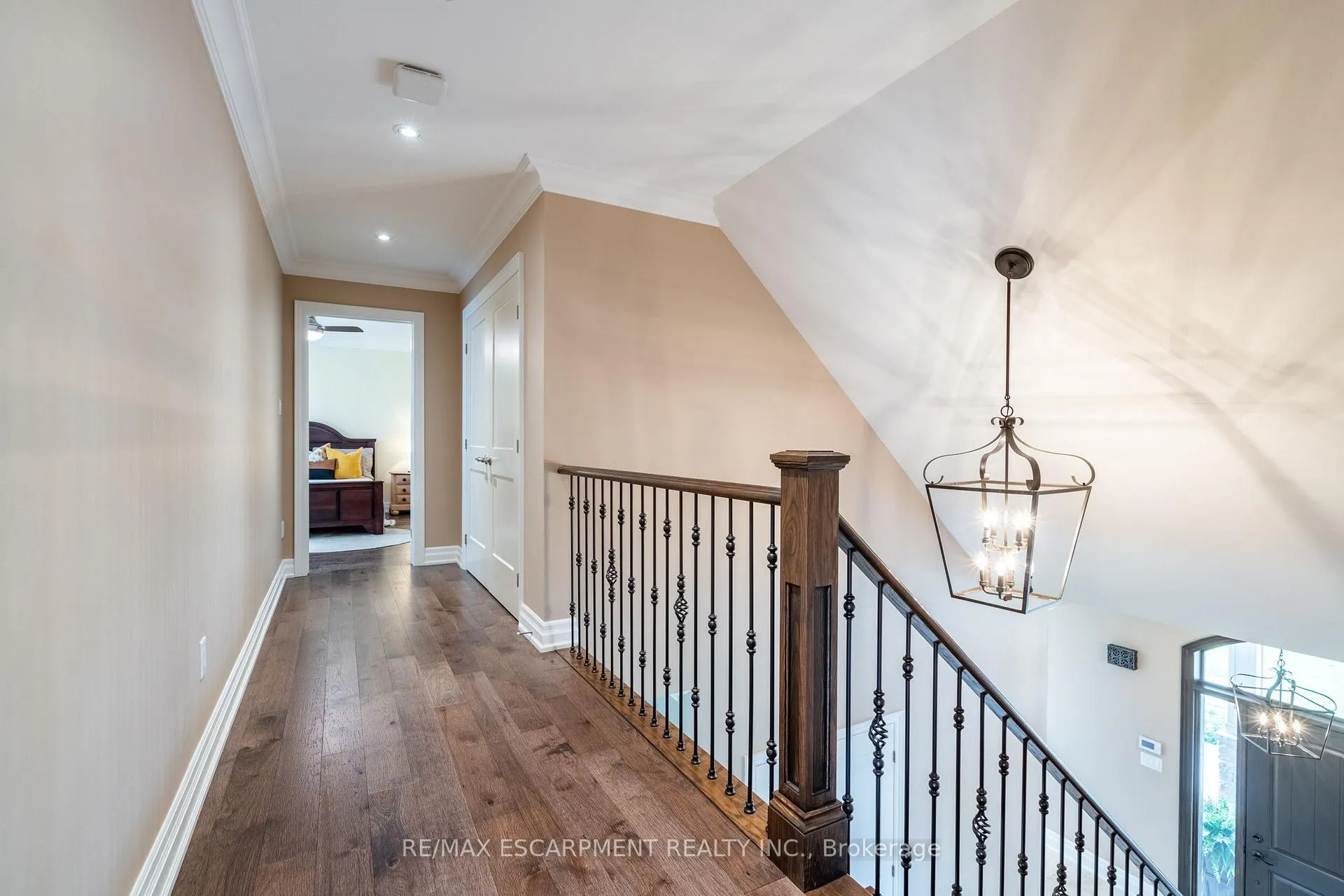 Photo 30 of 50 Lloyminn Avenue, Hamilton, Ancaster — HOMEH