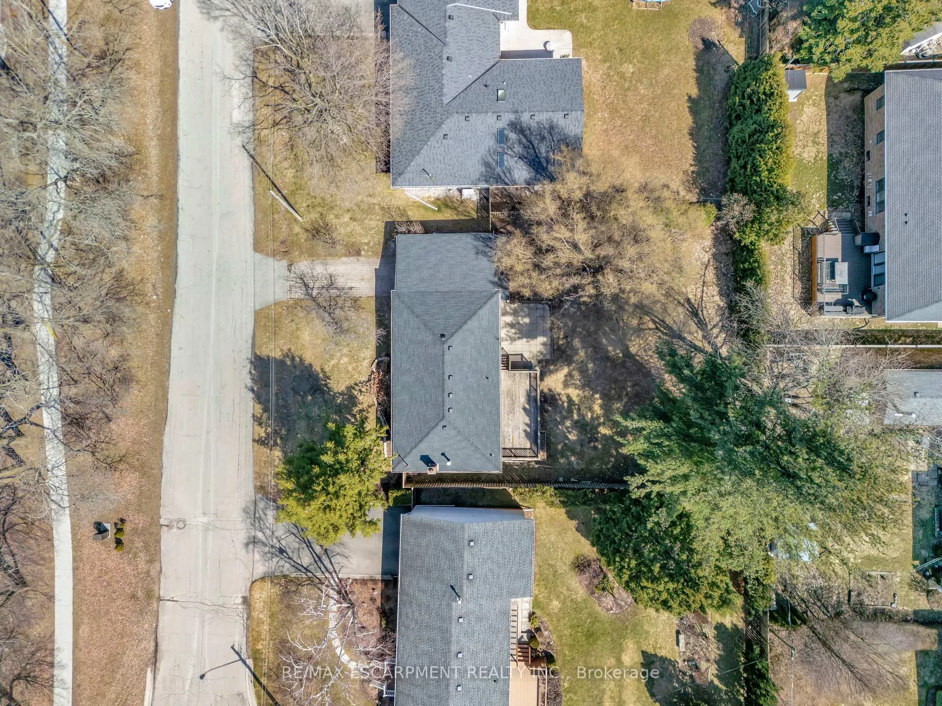 Photo 49 of 216 Sioux Road, Hamilton, Ancaster — HOMEH