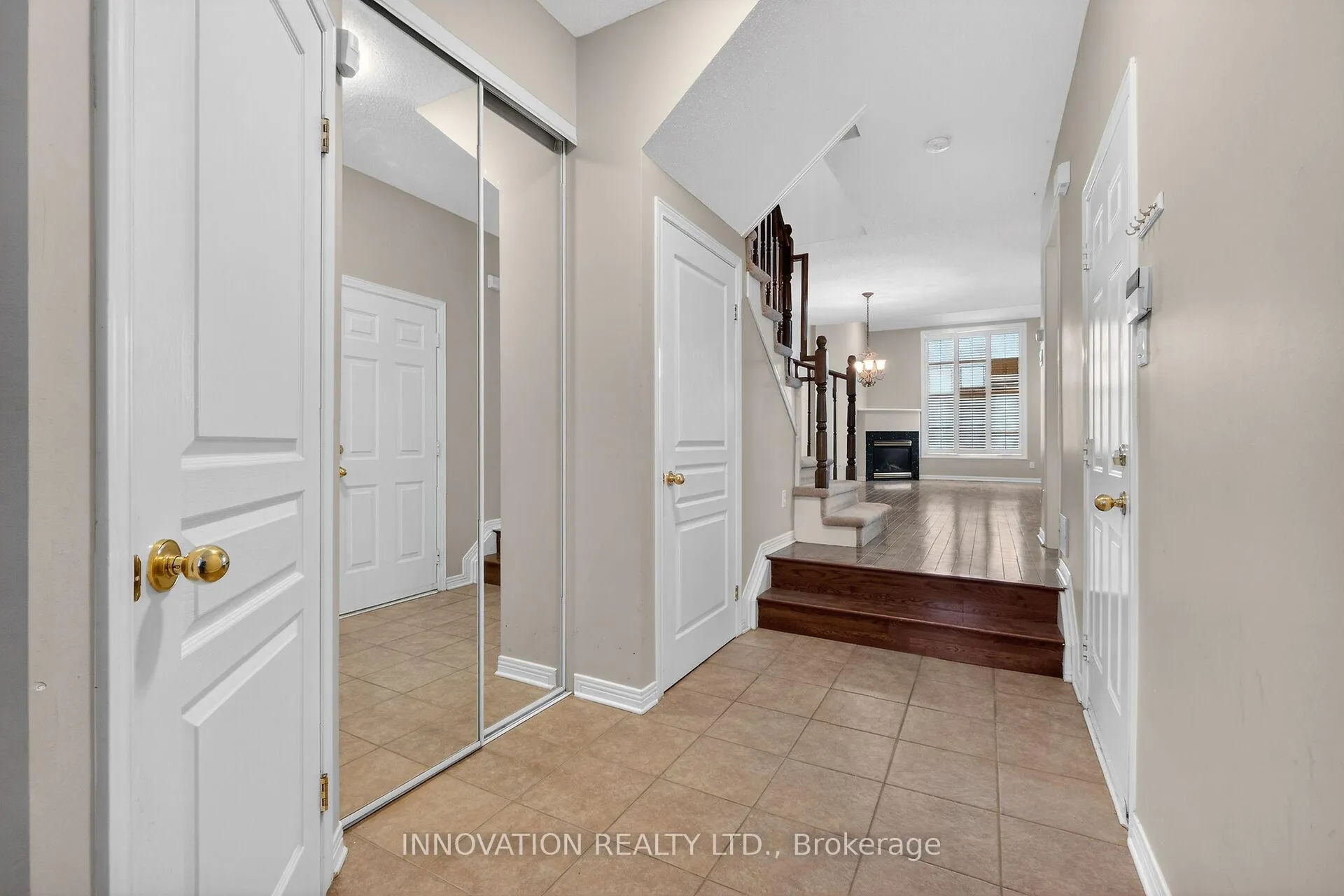 Photo 4 of 32 Kettleby Street S, Ottawa, Kanata - Beaverbrook — HOMEH