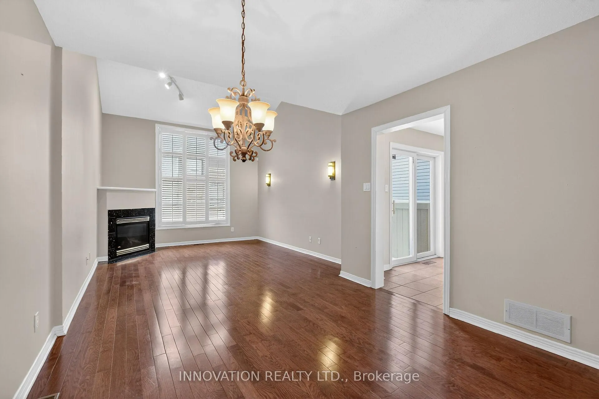 Photo 6 of 32 Kettleby Street S, Ottawa, Kanata - Beaverbrook — HOMEH