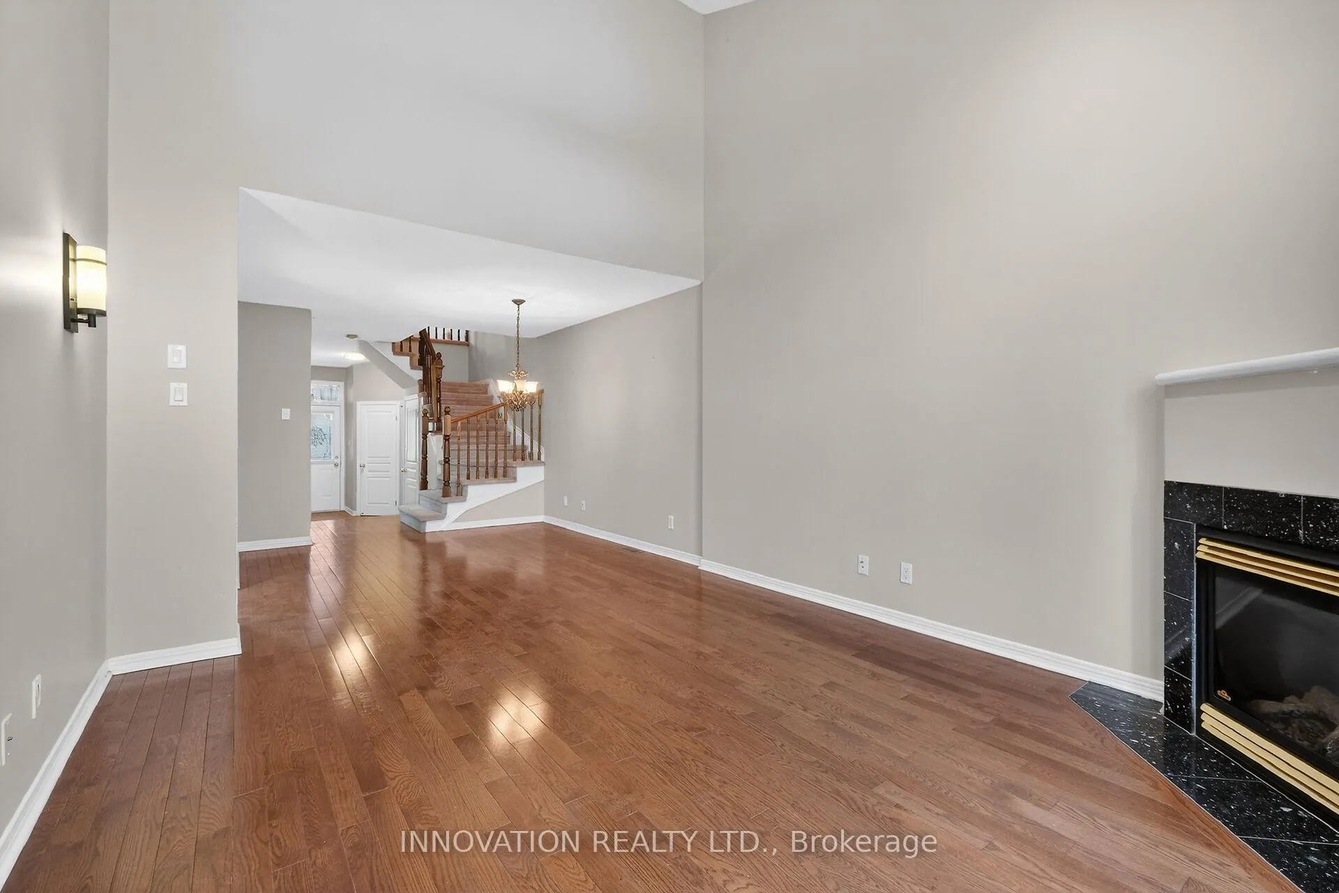 Photo 9 of 32 Kettleby Street S, Ottawa, Kanata - Beaverbrook — HOMEH