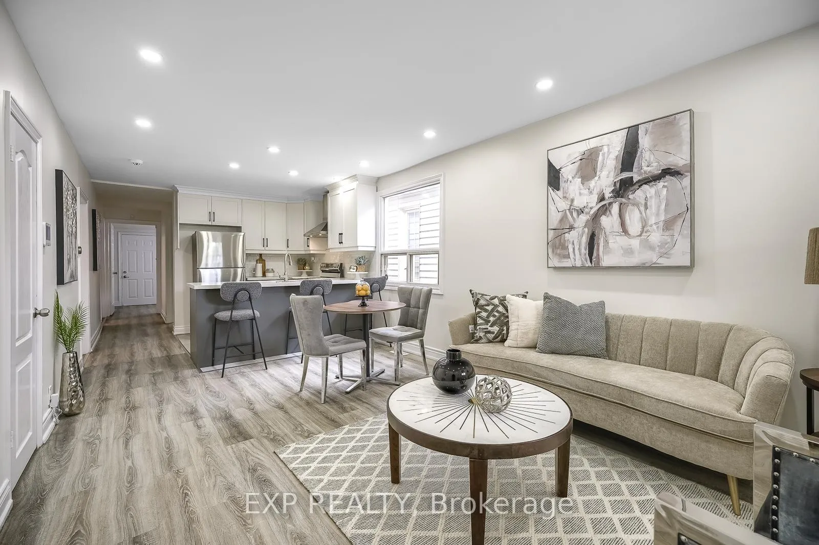 Photo 7 of 230 McAnulty Boulevard, Hamilton, Crown Point — HOMEH
