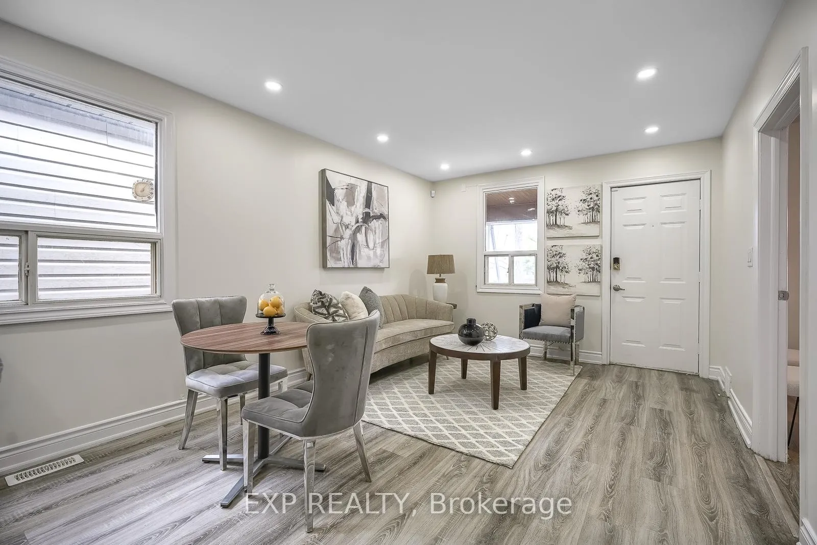 Photo 10 of 230 McAnulty Boulevard, Hamilton, Crown Point — HOMEH