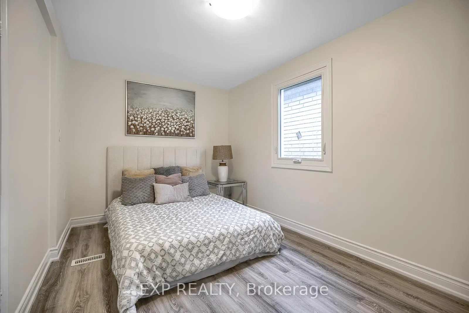 Photo 18 of 230 McAnulty Boulevard, Hamilton, Crown Point — HOMEH