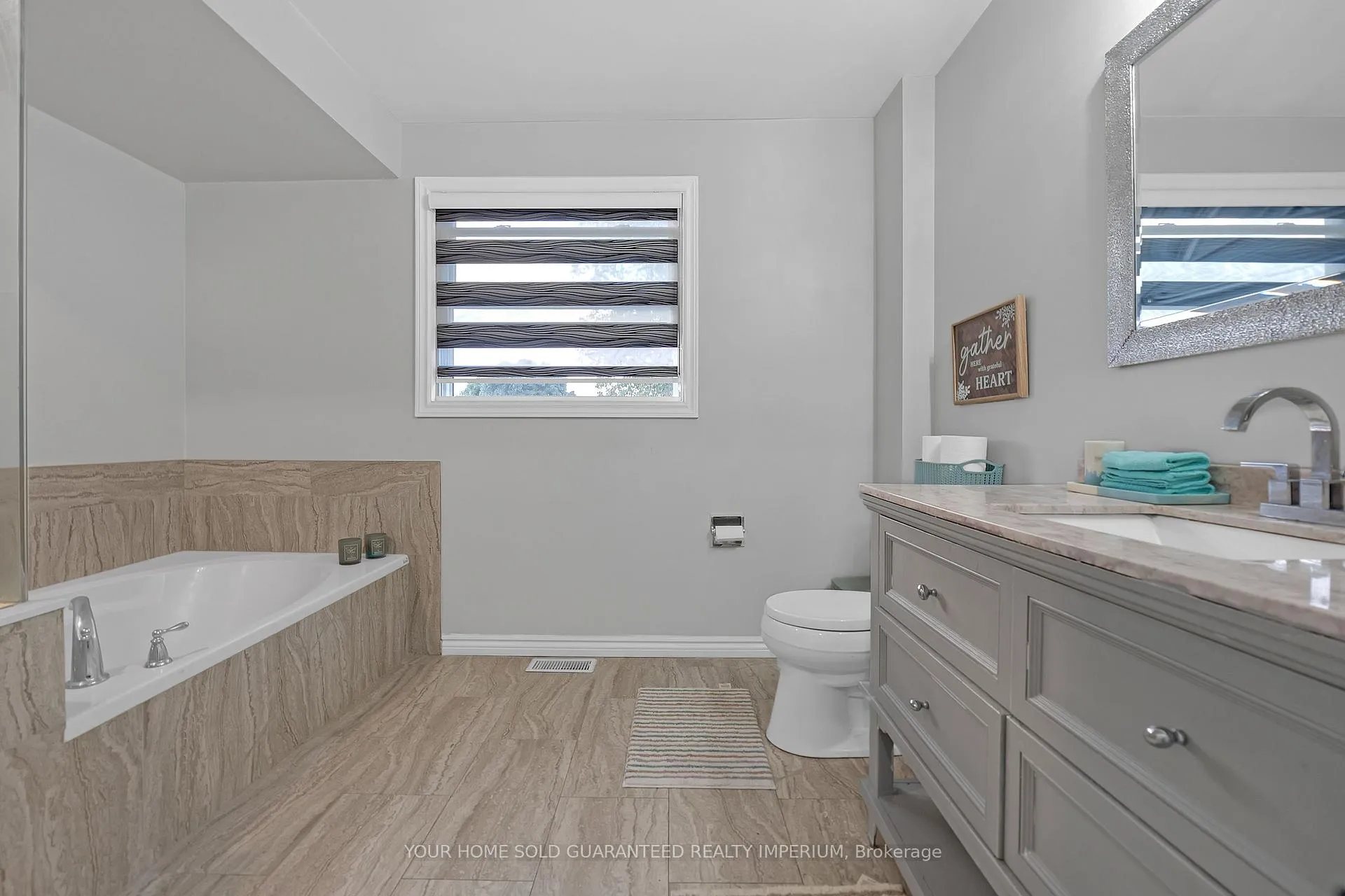 Photo 11 of 707 Mountjoy Court, Oshawa, Pinecrest — HOMEH