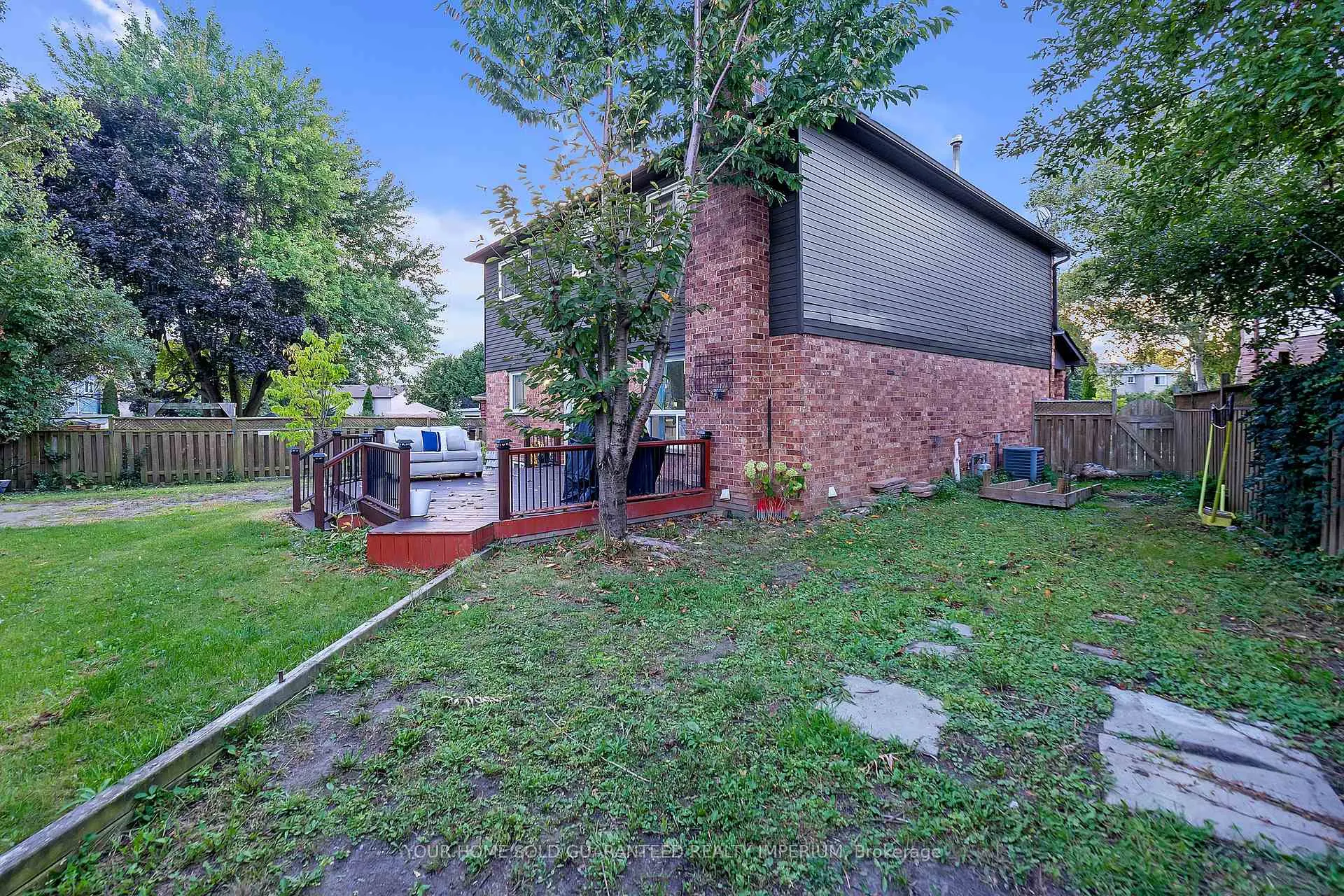 Photo 24 of 707 Mountjoy Court, Oshawa, Pinecrest — HOMEH