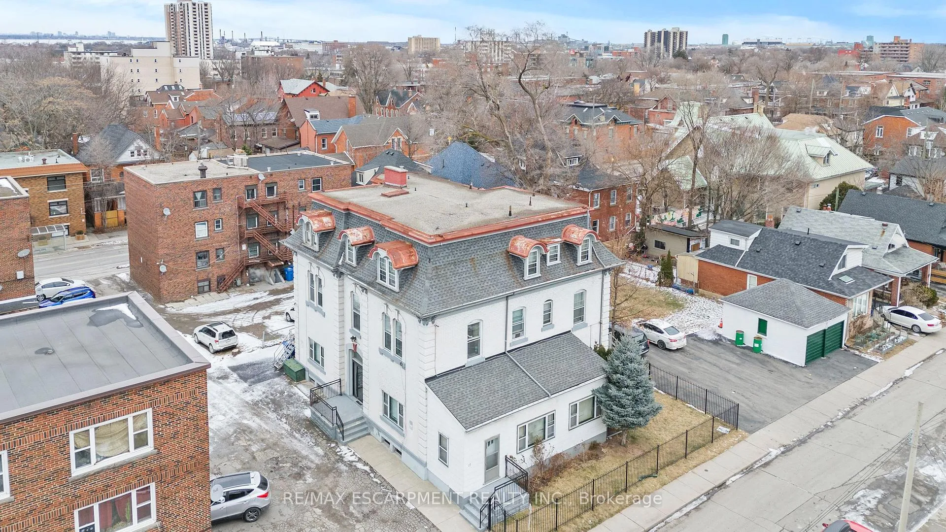 Photo 2 of 17 Webber Avenue, Hamilton, Stinson — HOMEH