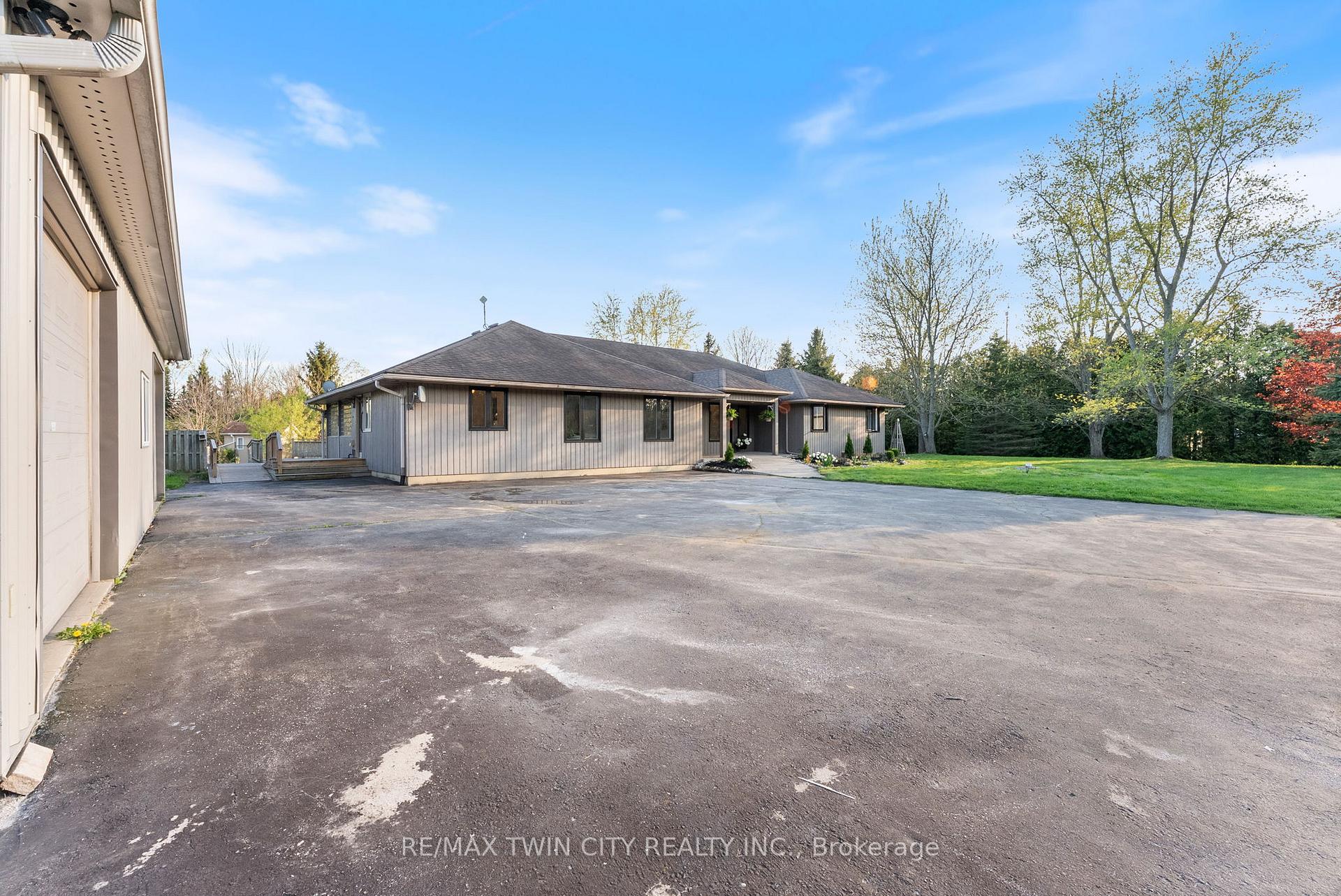 Photo 9 of 37 River Road, Brant, Brantford Twp — HOMEH