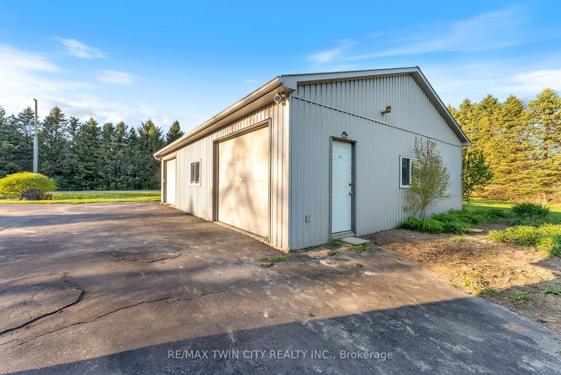 Photo 32 of 37 River Road, Brant, Brantford Twp — HOMEH